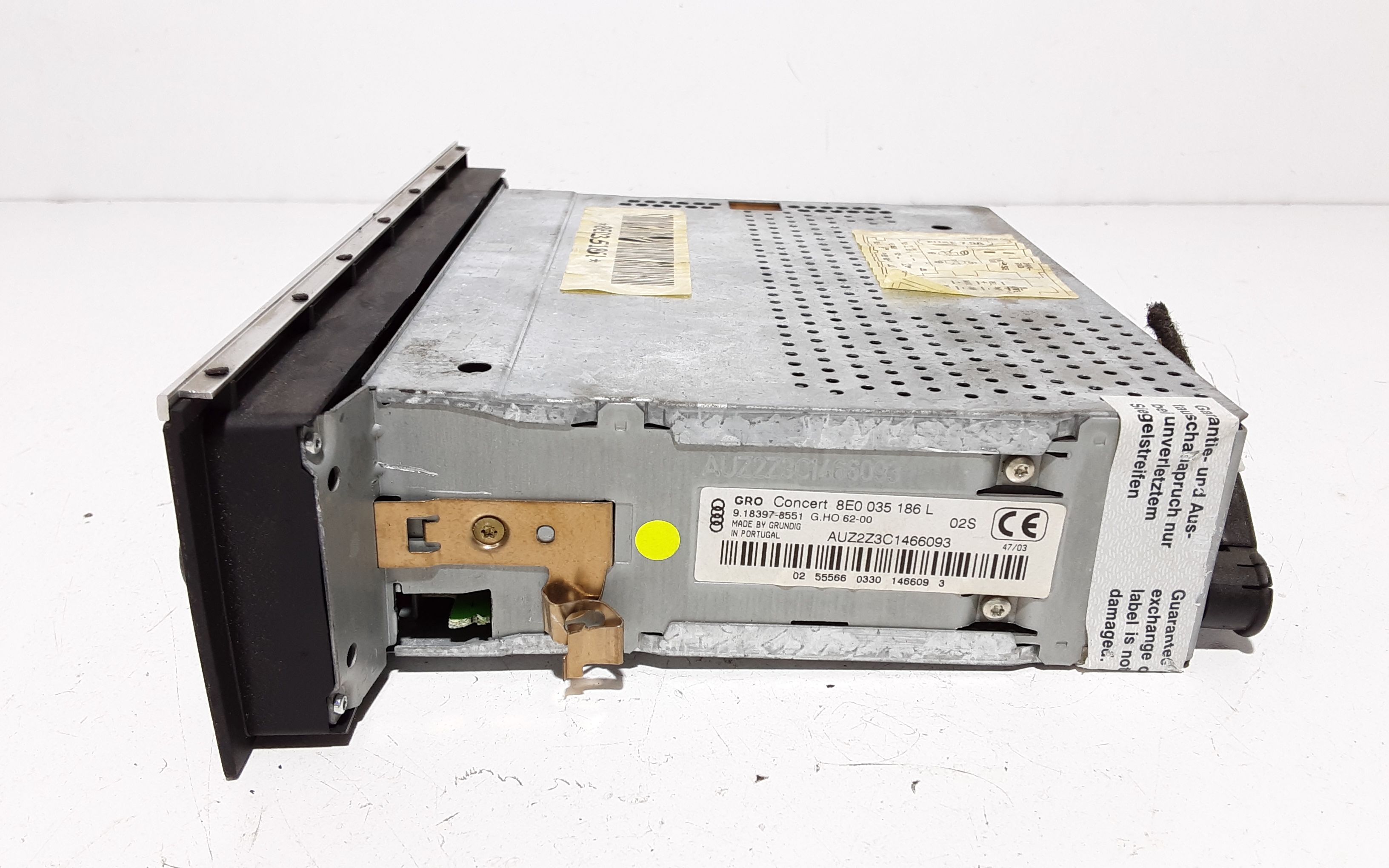 Autoradio AUDI A4 Avant (8E) 1 serie