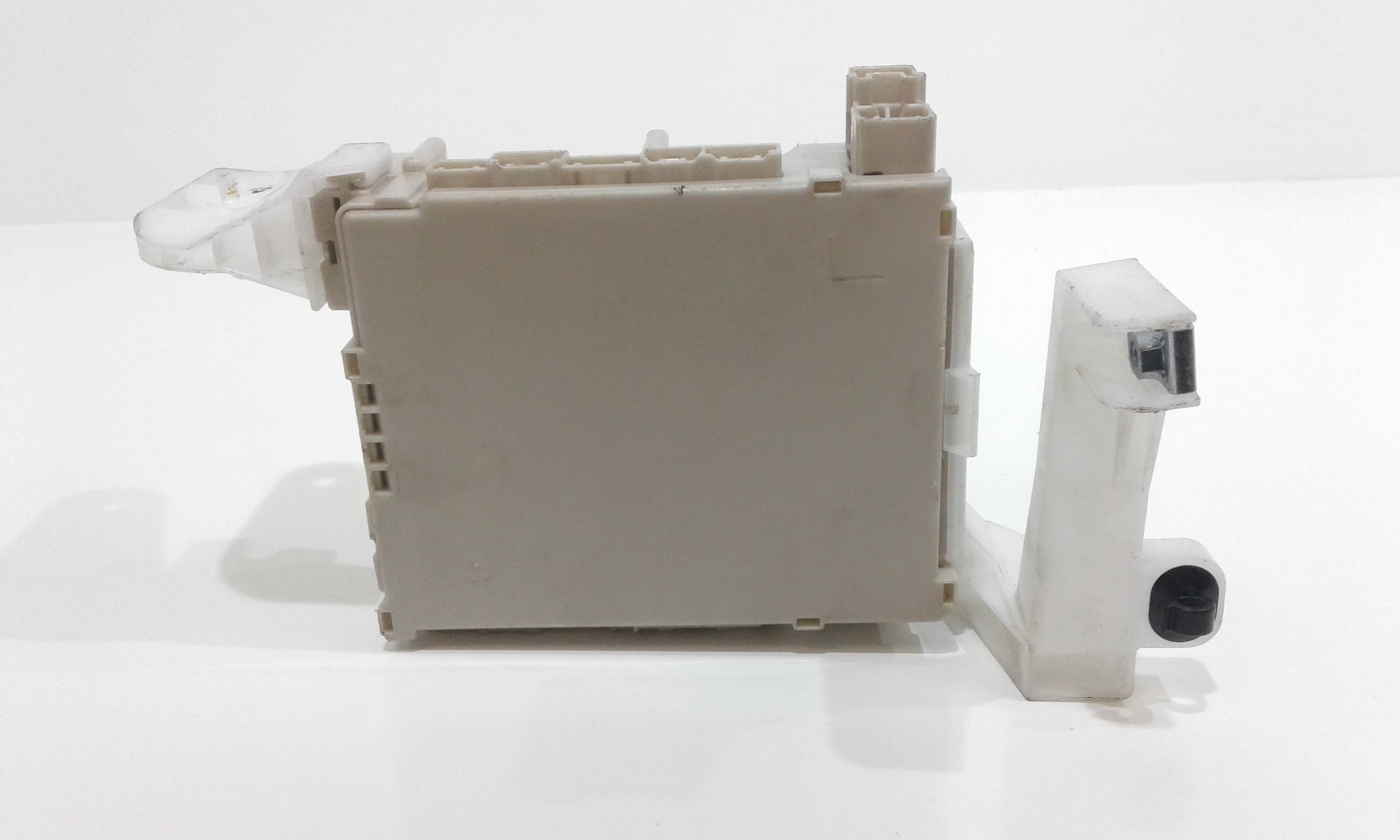 Centralina porta fusibili PEUGEOT 108 1  Serie