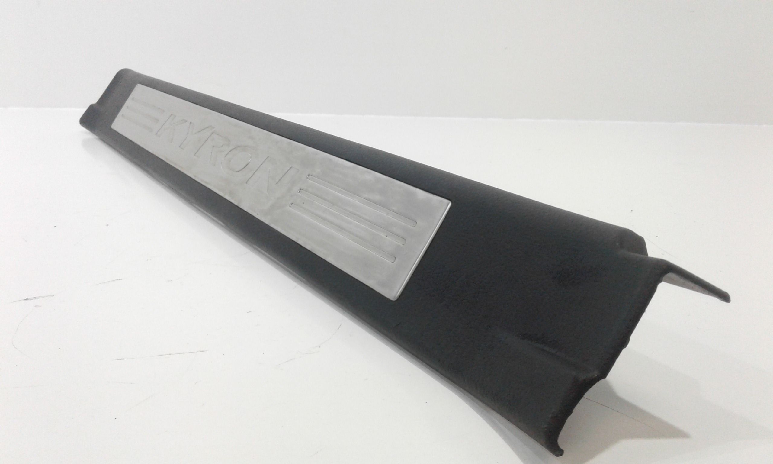 Batticalcagno anteriore sinistro SSANGYONG Kyron 1 Serie