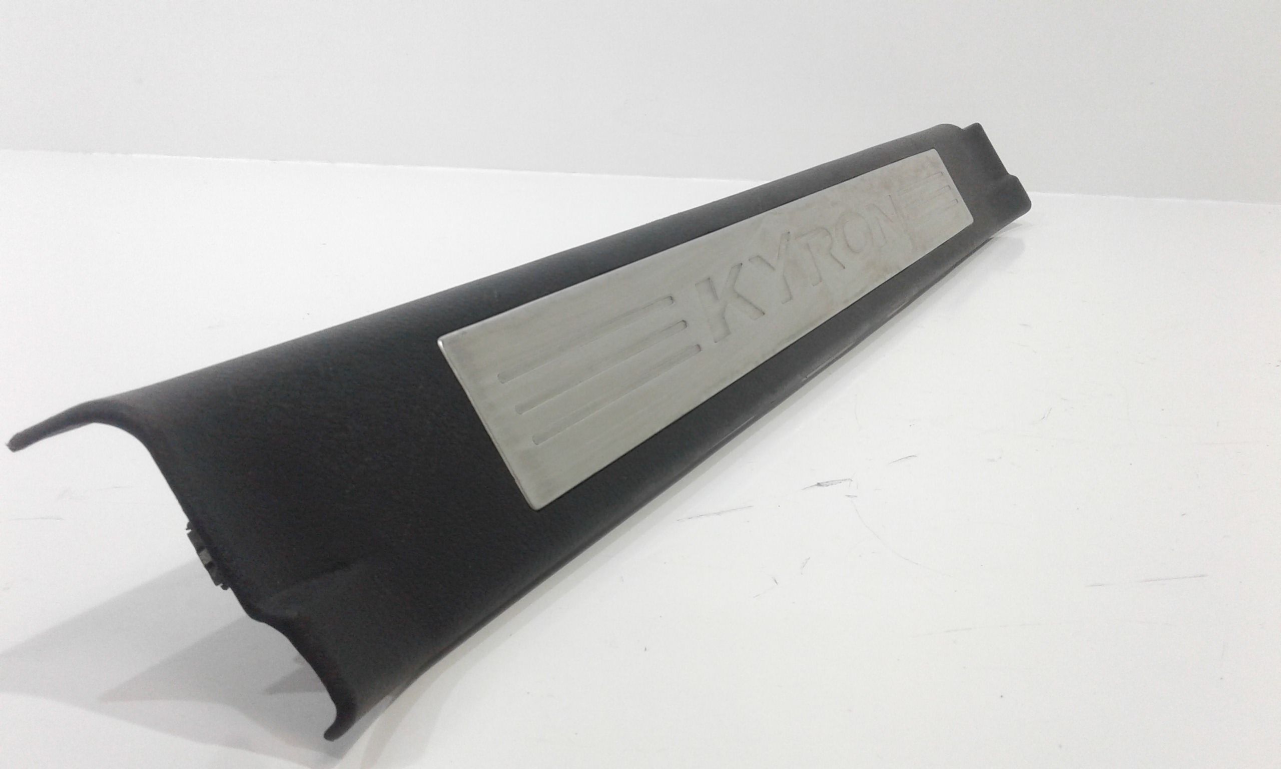 Batticalcagno anteriore sinistro SSANGYONG Kyron 1 Serie