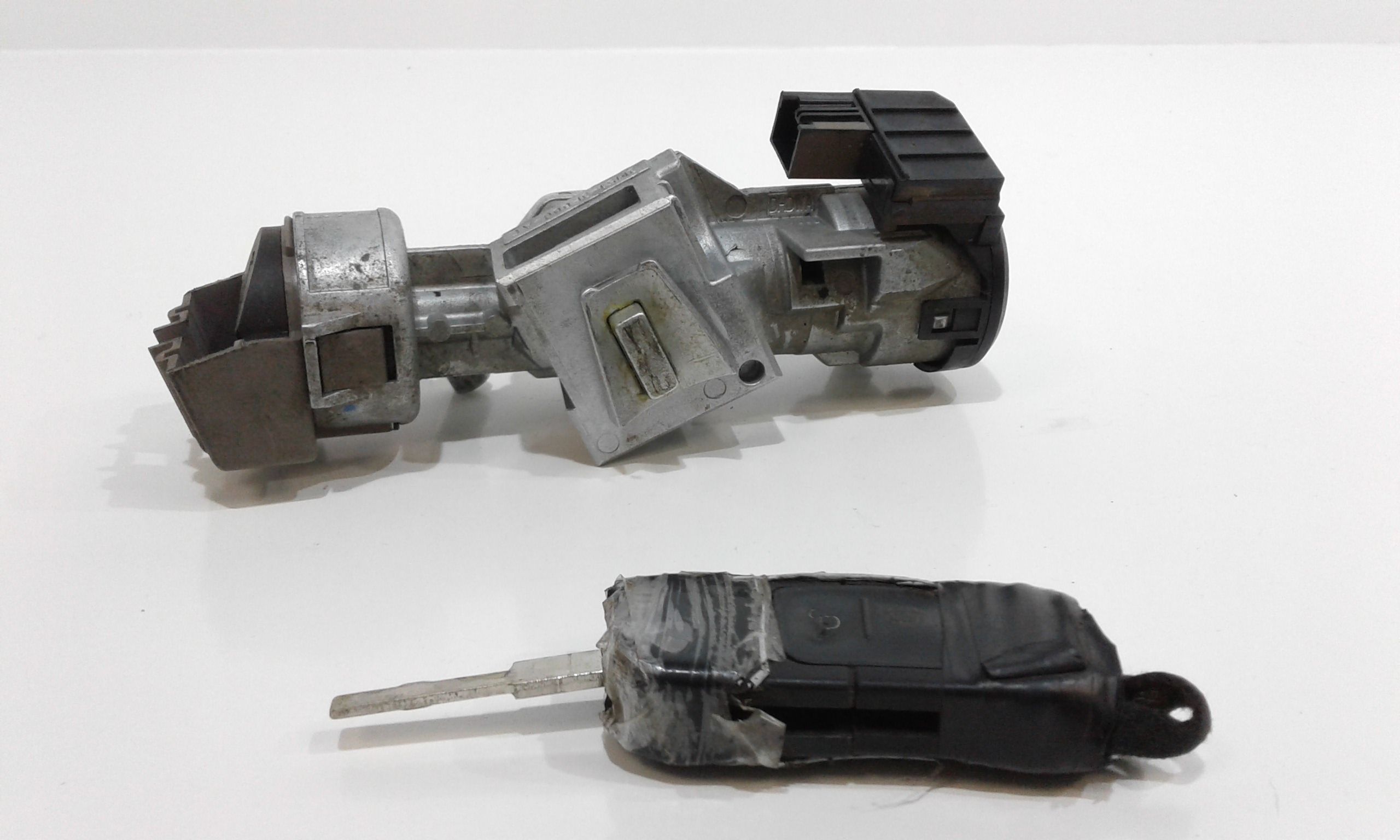 Blocchetto Accensione FORD C - Max Serie