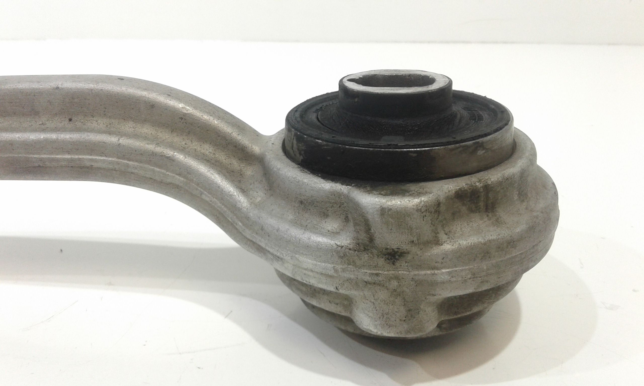 Braccio Oscillante anteriore Sinistro MERCEDES Classe C Berlina W204