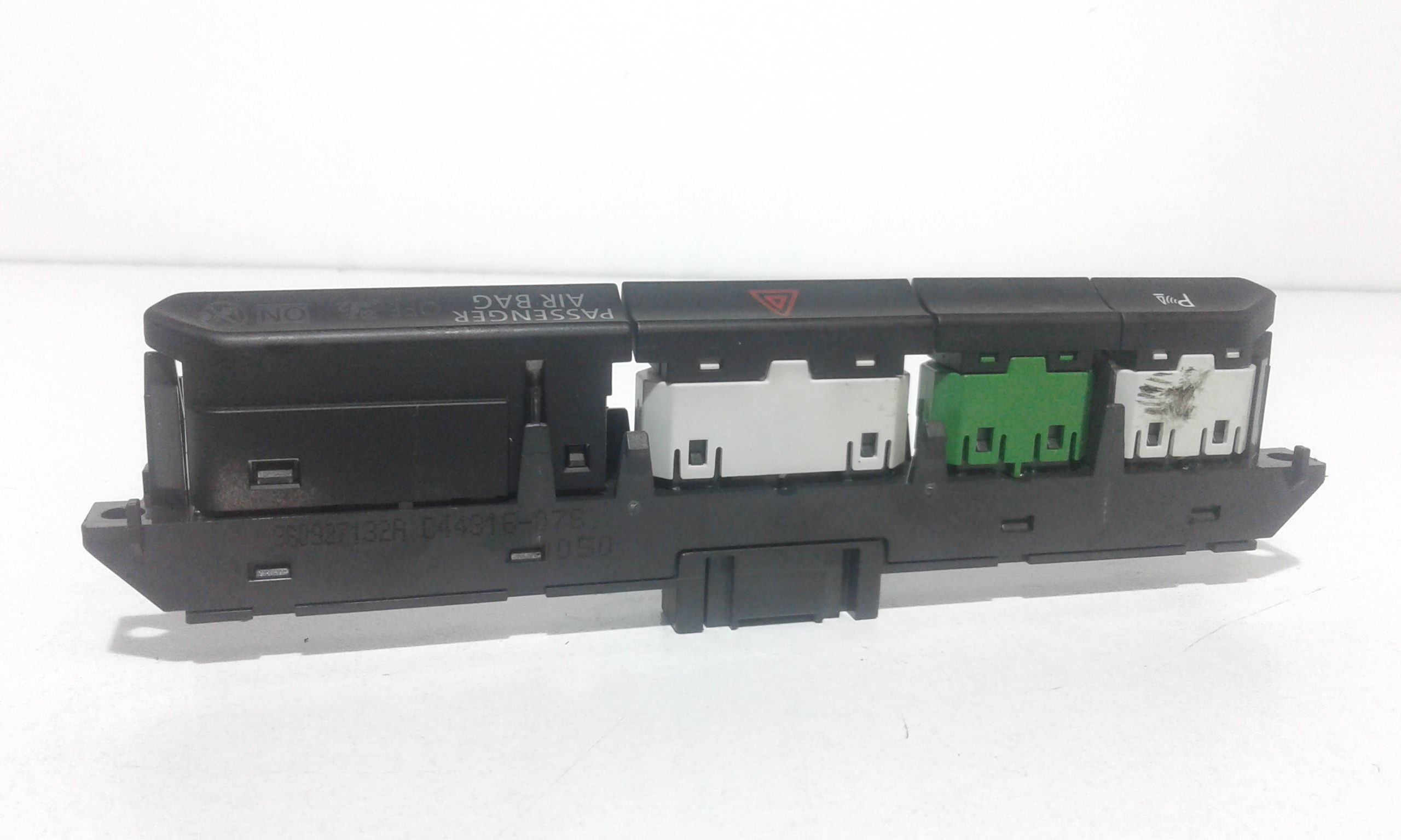 Pulsante luci di emergenza VOLKSWAGEN Passat Variant 5 Serie