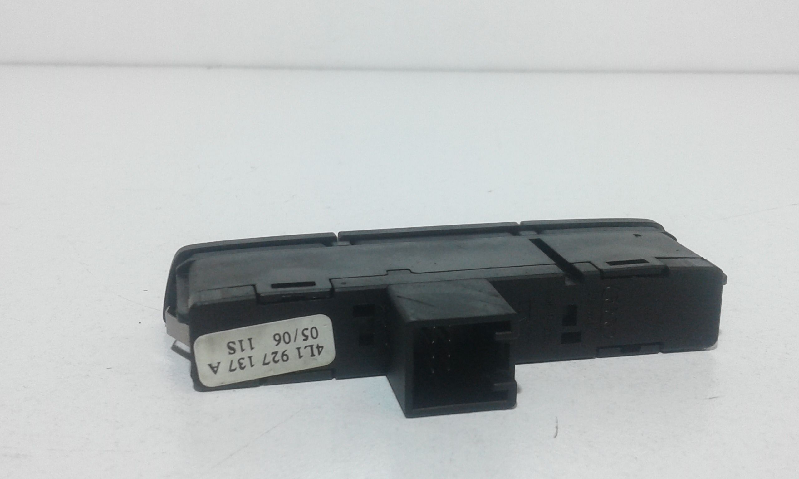 Pulsante luci di emergenza AUDI Q7 1 Serie