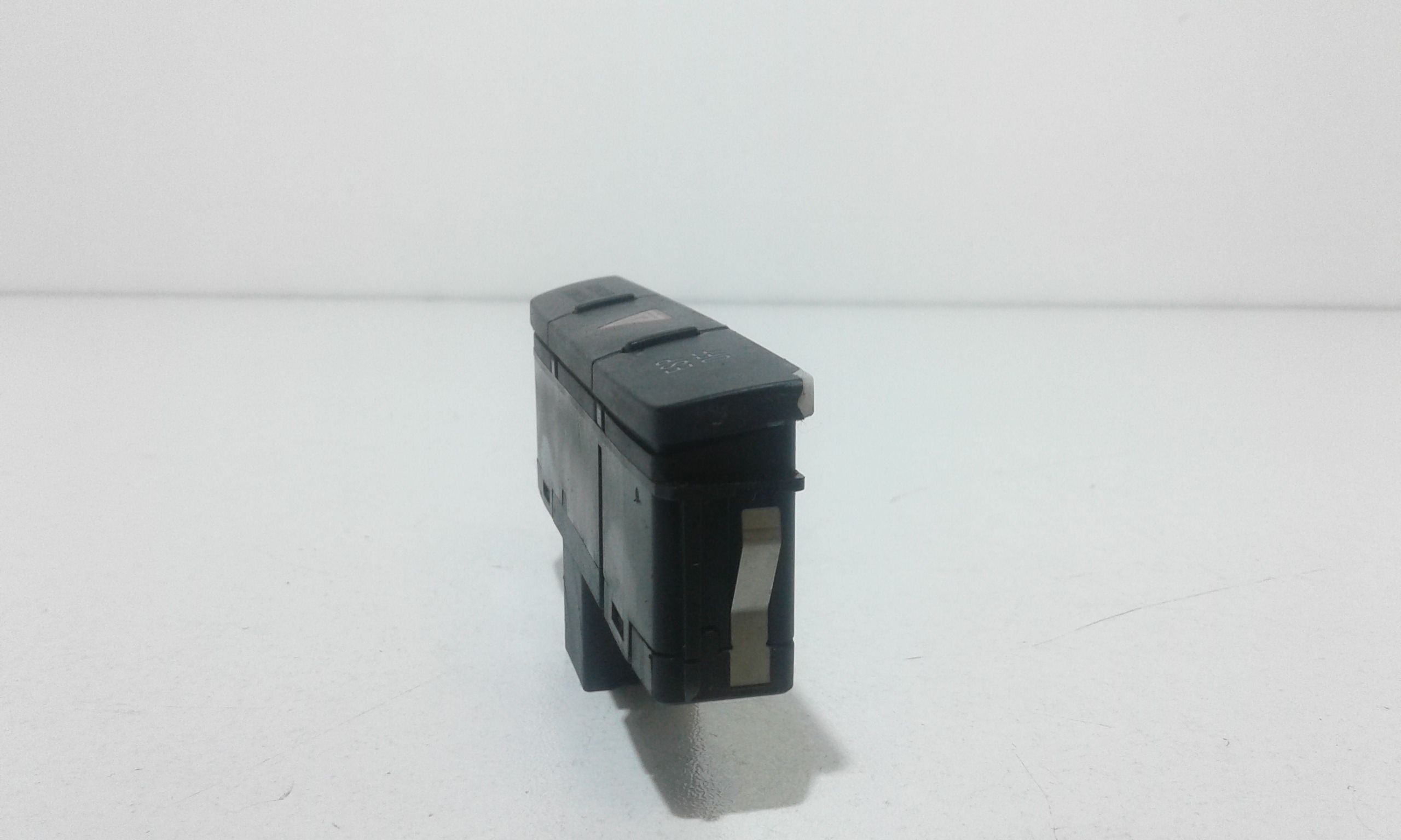 Pulsante luci di emergenza AUDI Q7 1 Serie