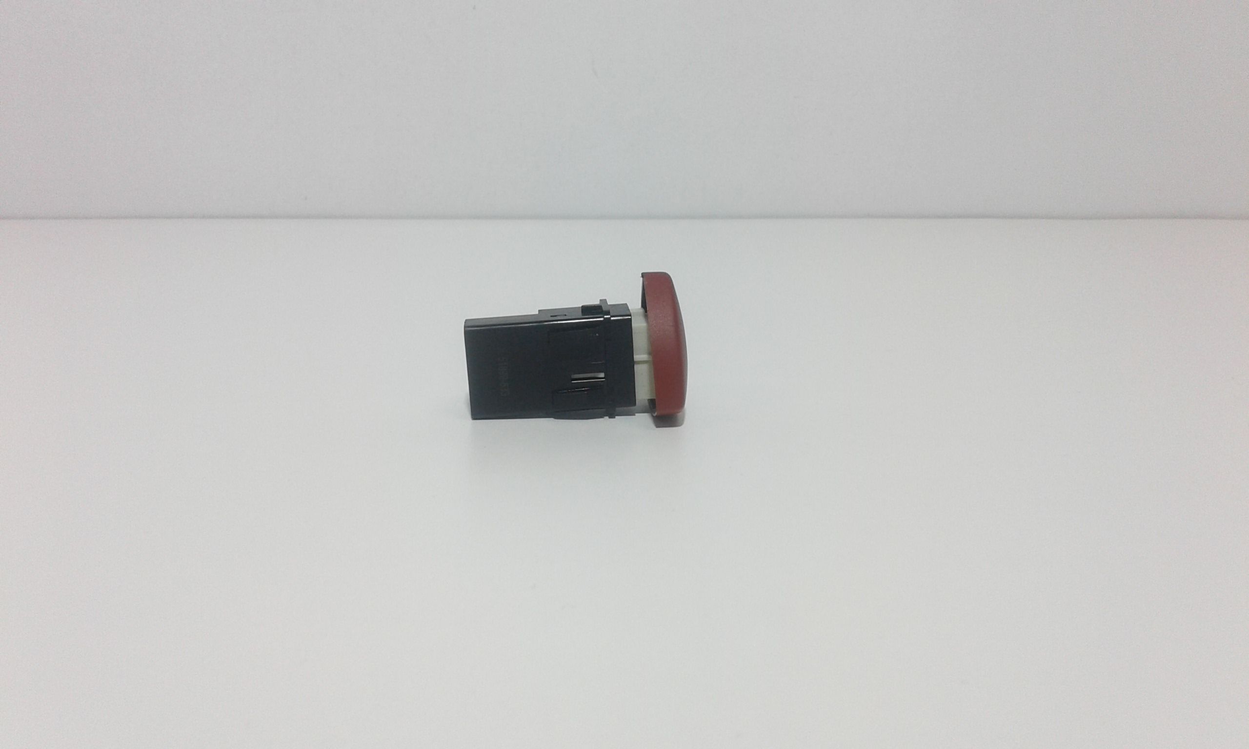 Pulsante luci di emergenza RENAULT Laguna Berlina 2 Serie