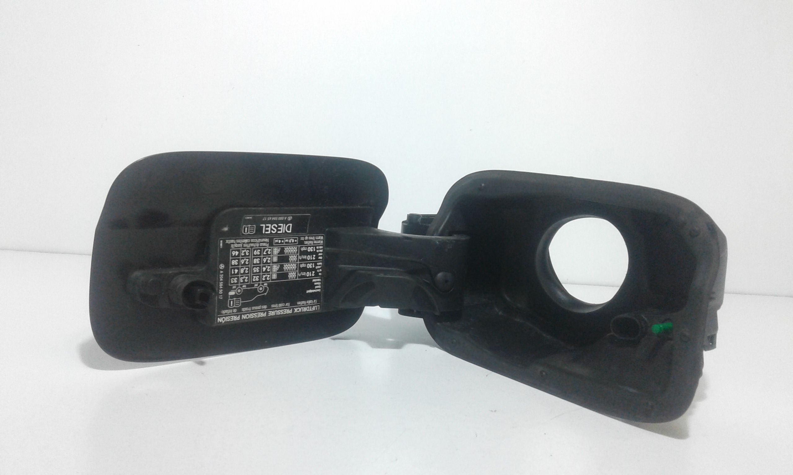 Sportellino Carburante MERCEDES Classe C Berlina W204