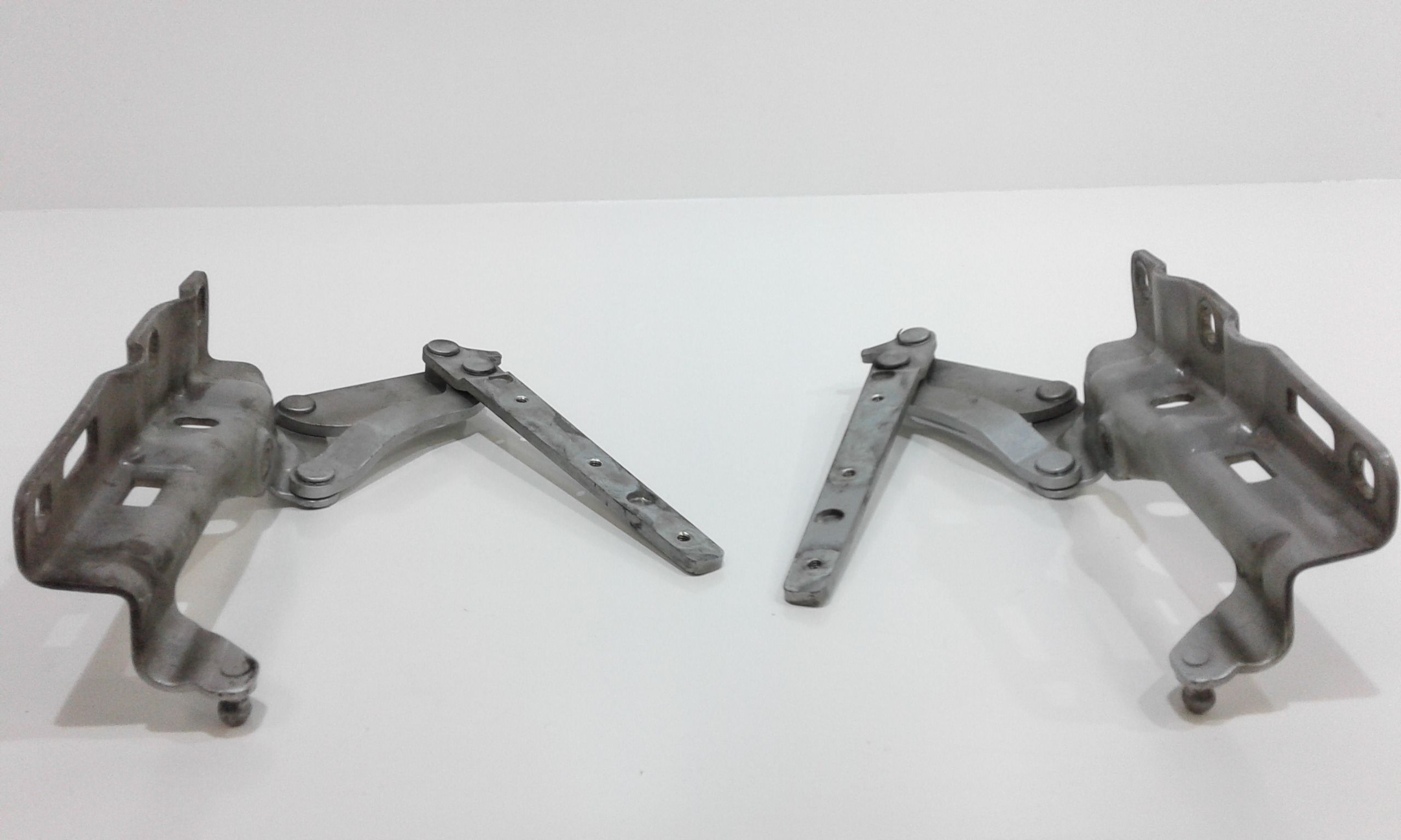 Cerniere cofano anteriore dx e sx MERCEDES Classe C Berlina W203