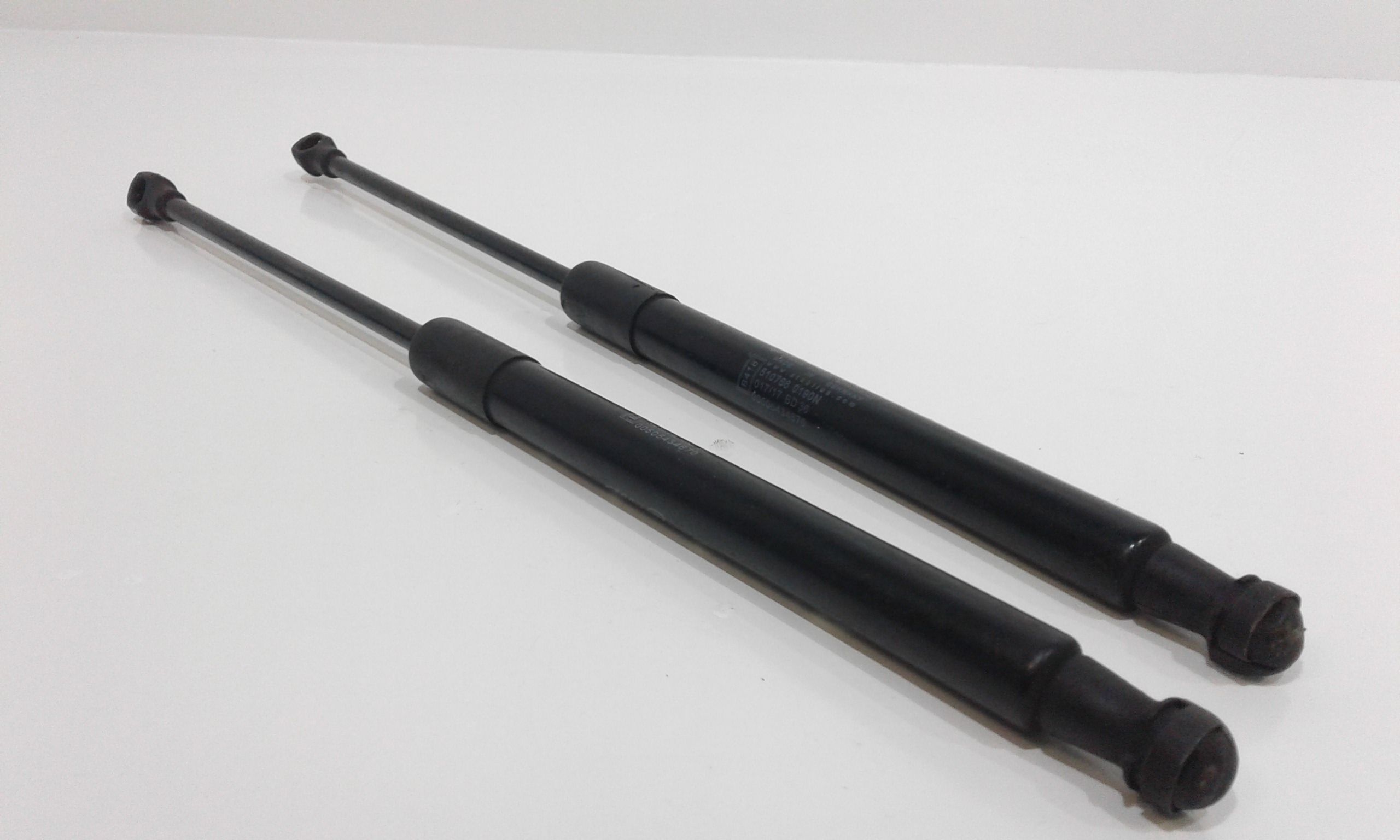 Pistoncini cofano ant ALFA ROMEO Giulia serie