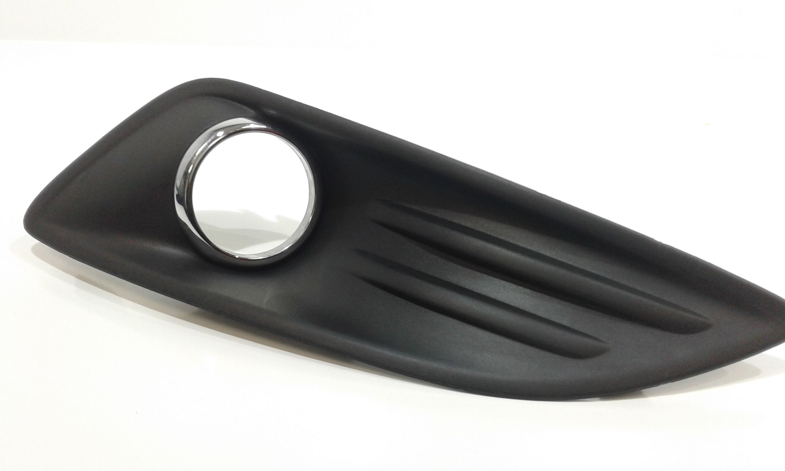 Cornice cover fendinebbia ant. SX guida FORD Fiesta 6 Serie