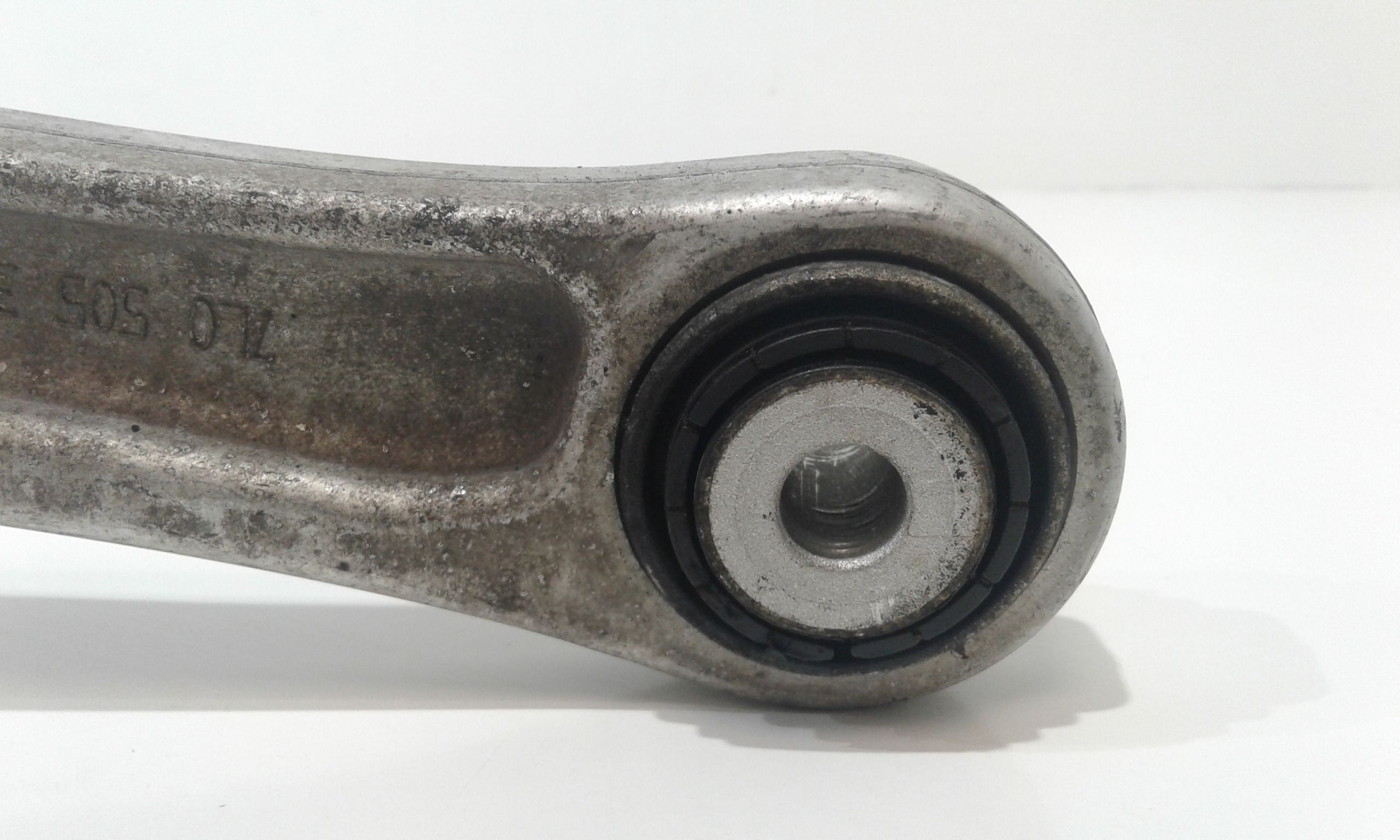 Braccio oscillante assale posteriore DX AUDI Q7 1 Serie