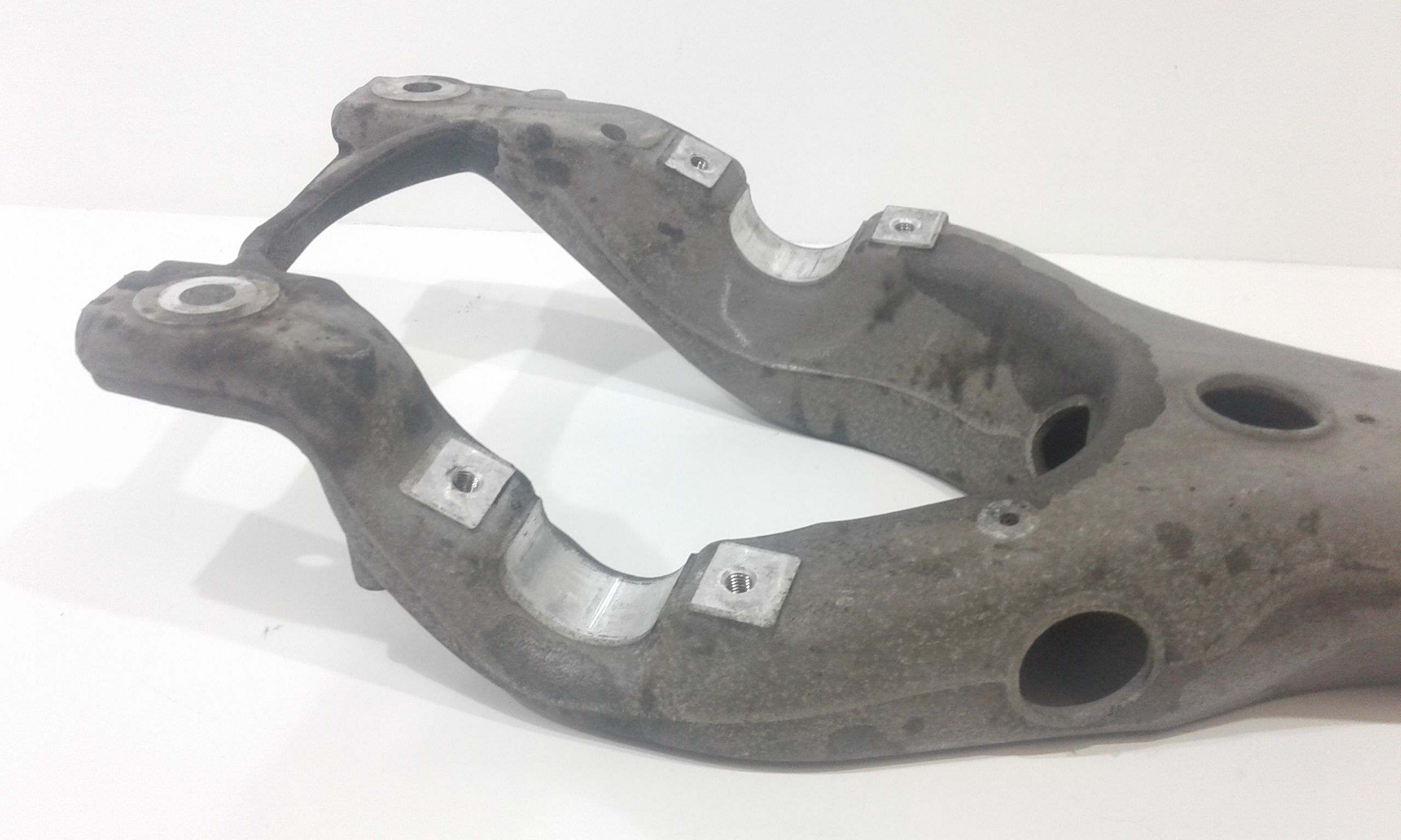 Supporto ammortizzatori posteriori AUDI Q7 1 Serie