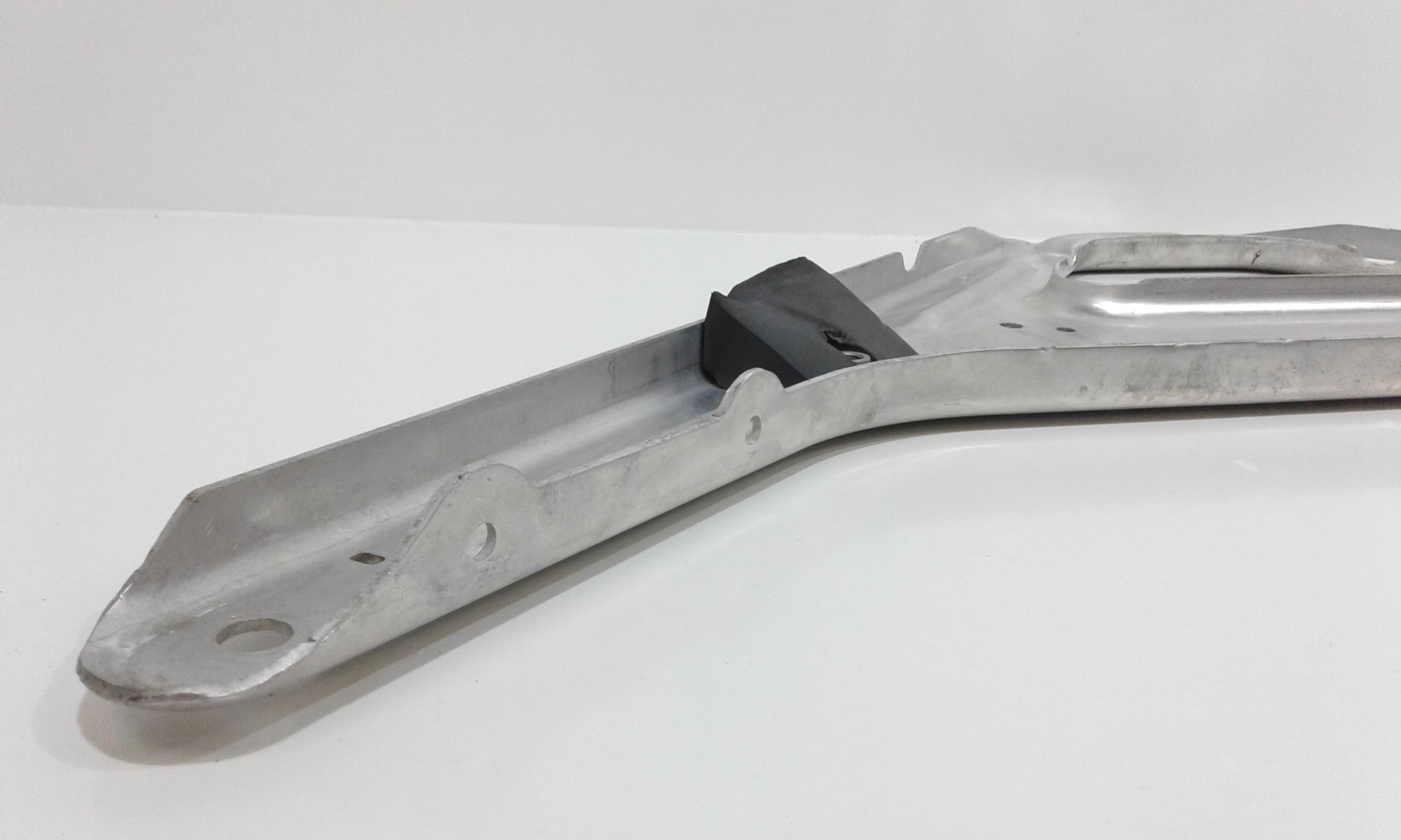 Supporto piastra portante anteriore PORSCHE Cayenne S