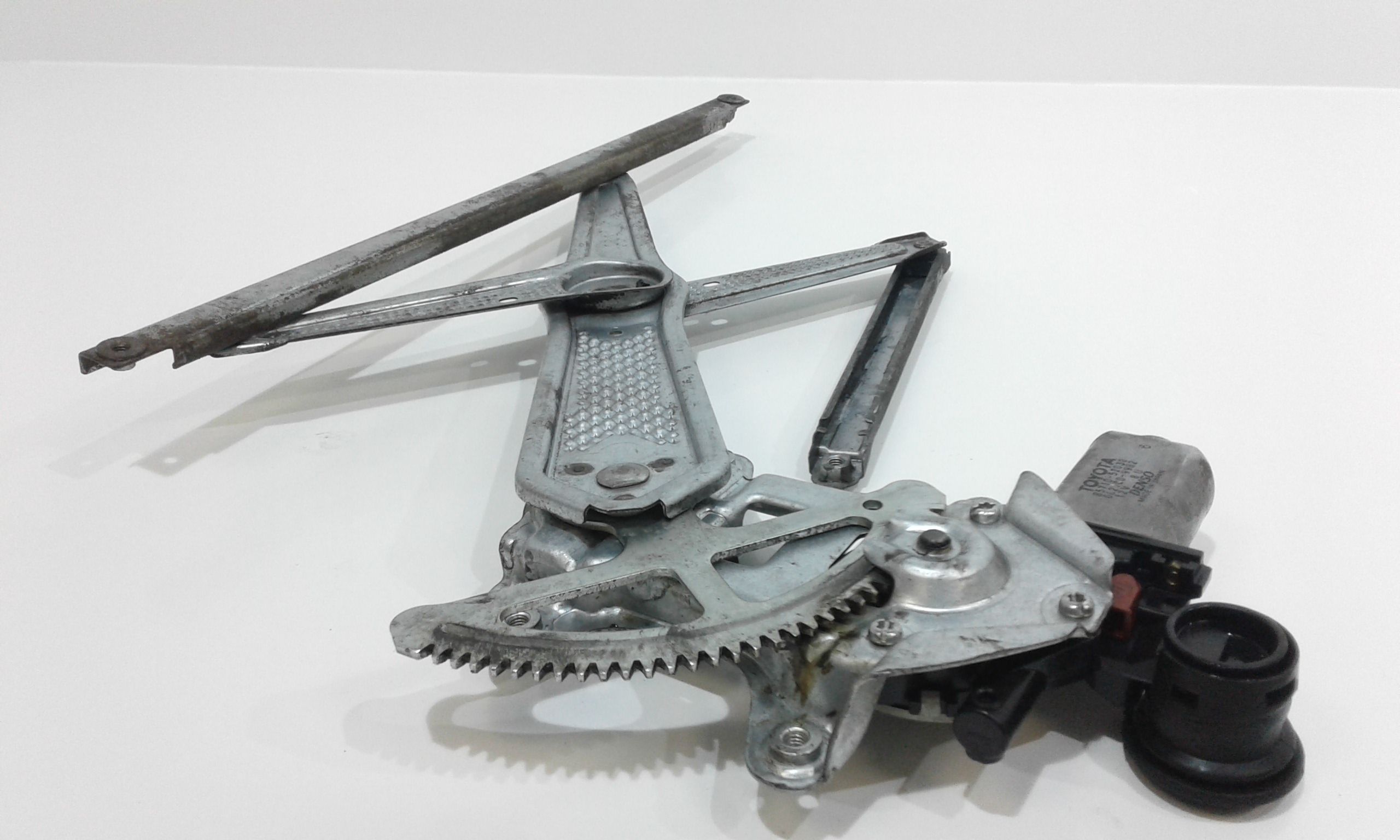 Cremagliera anteriore destra passeggero TOYOTA Yaris 1 Serie