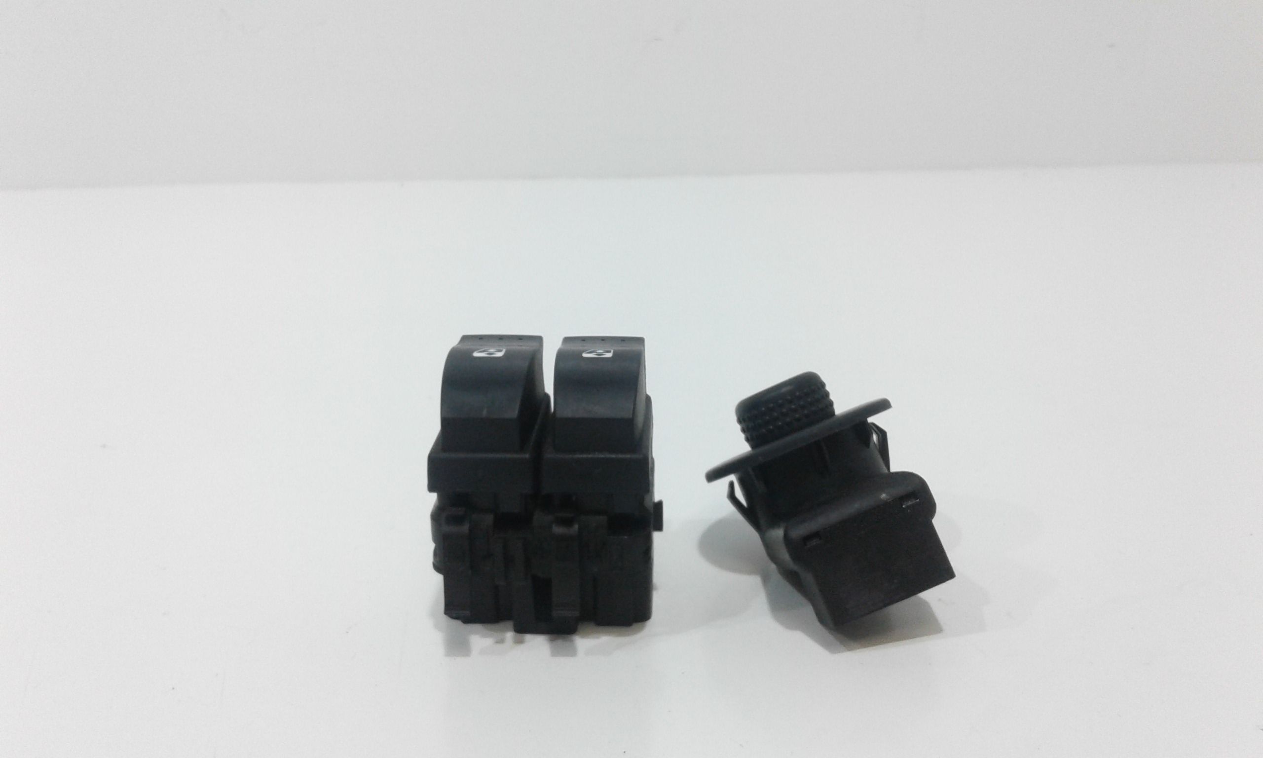 Pulsantiera Anteriore Sinistra Guida RENAULT Clio 3