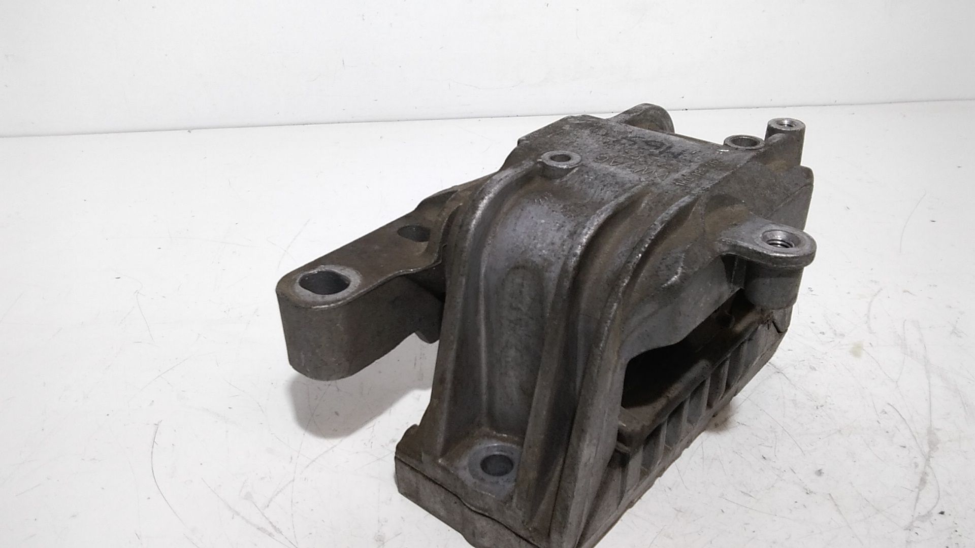 Supporto motore VOLKSWAGEN Golf 5 Plus (04>08)