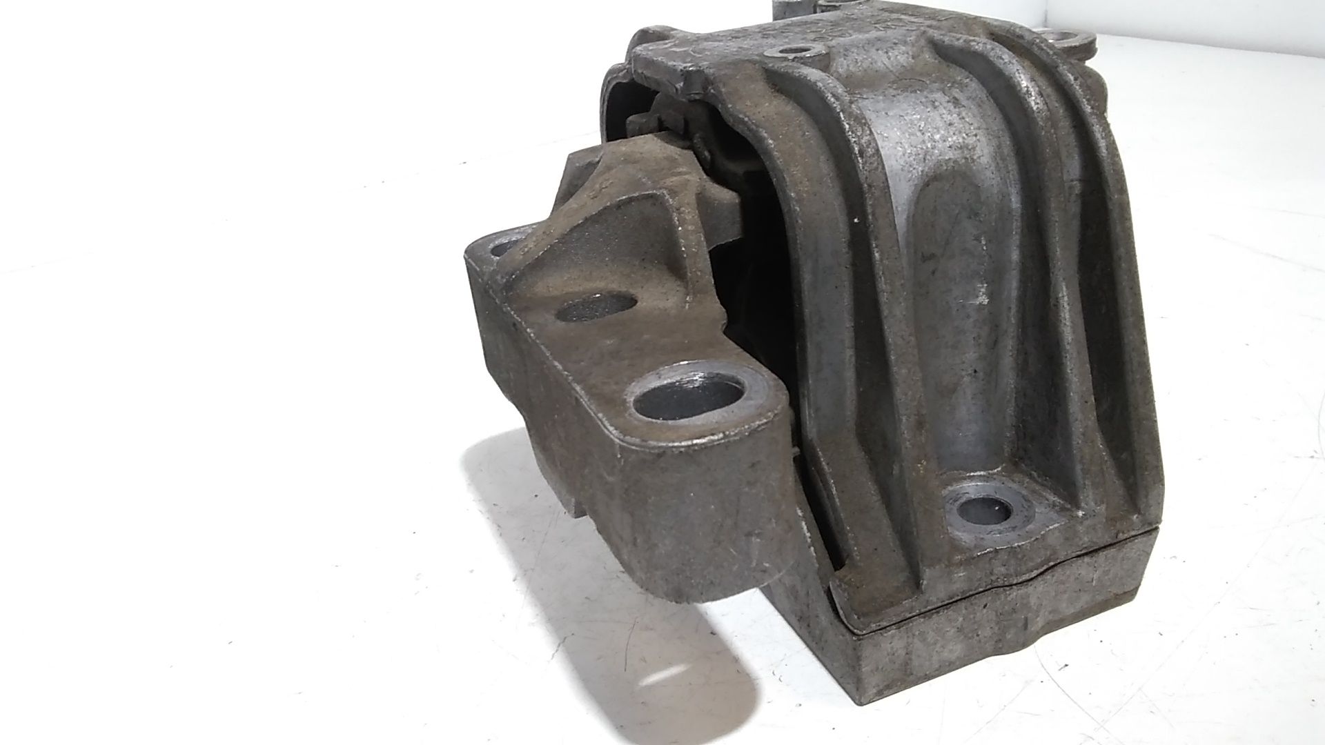 Supporto motore VOLKSWAGEN Golf 5 Plus (04>08)