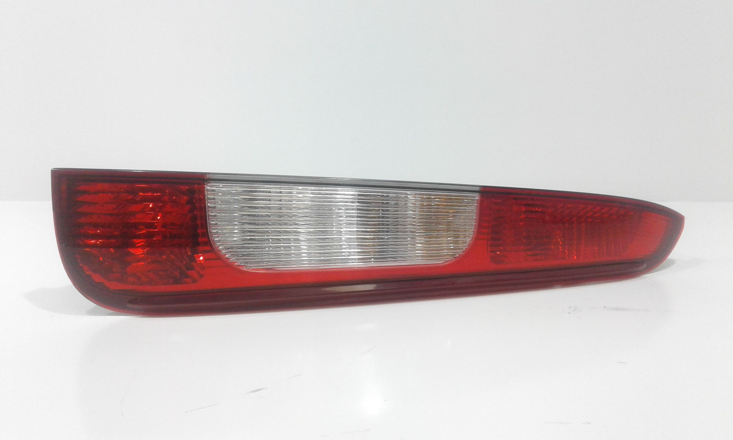 Stop fanale posteriore Destro Passeggero FORD C - Max Serie