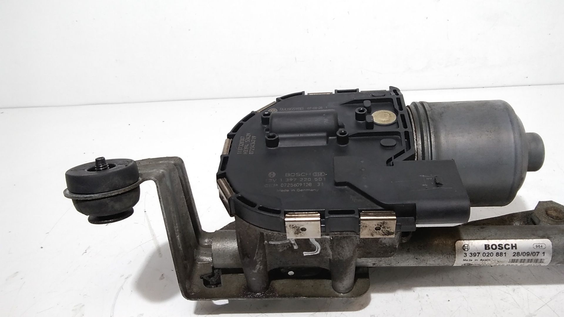 Motorino Tergicristallo Anteriore VOLKSWAGEN Golf 5 Plus (04>08)