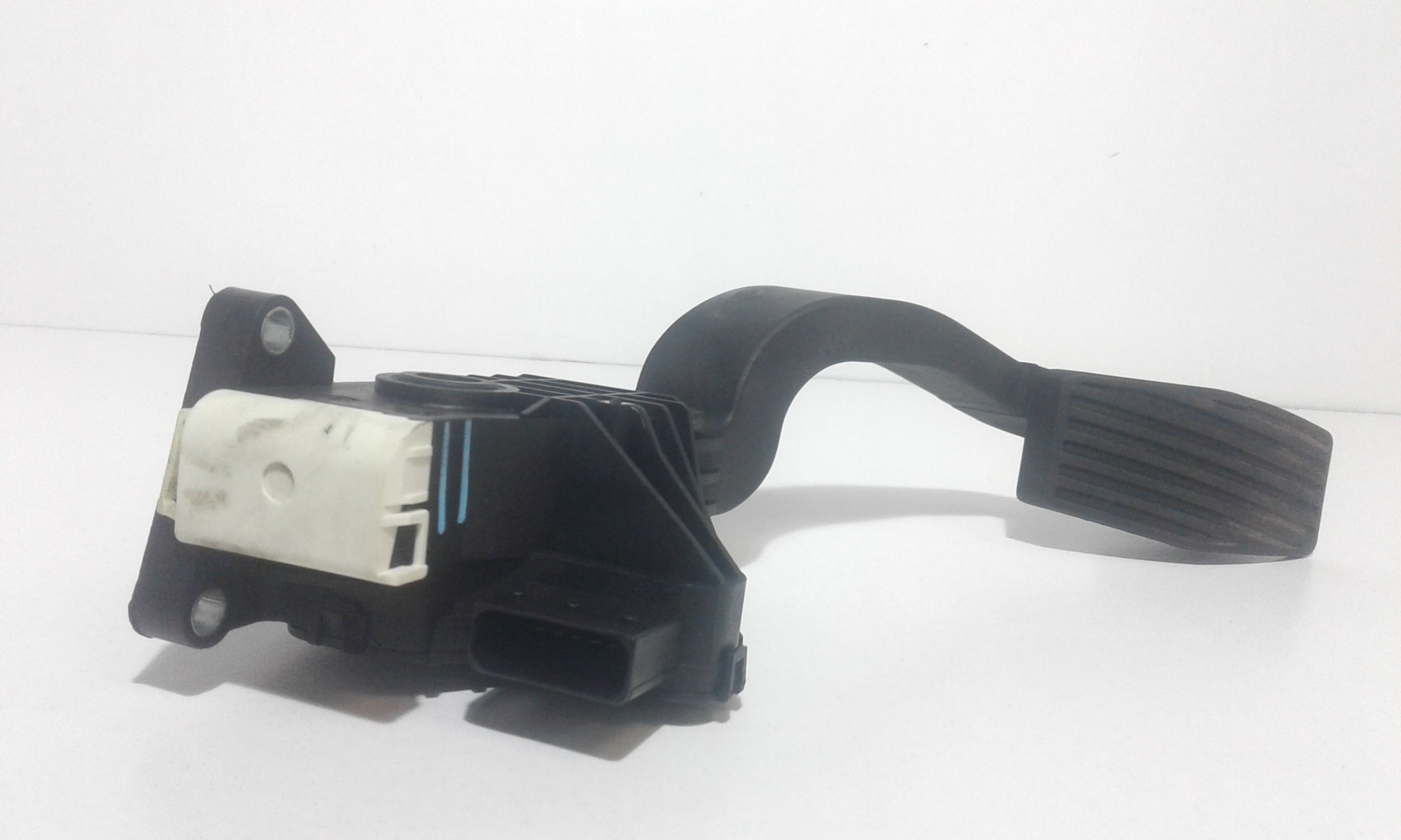 Pedale acceleratore OPEL Corsa D 3P 1 Serie