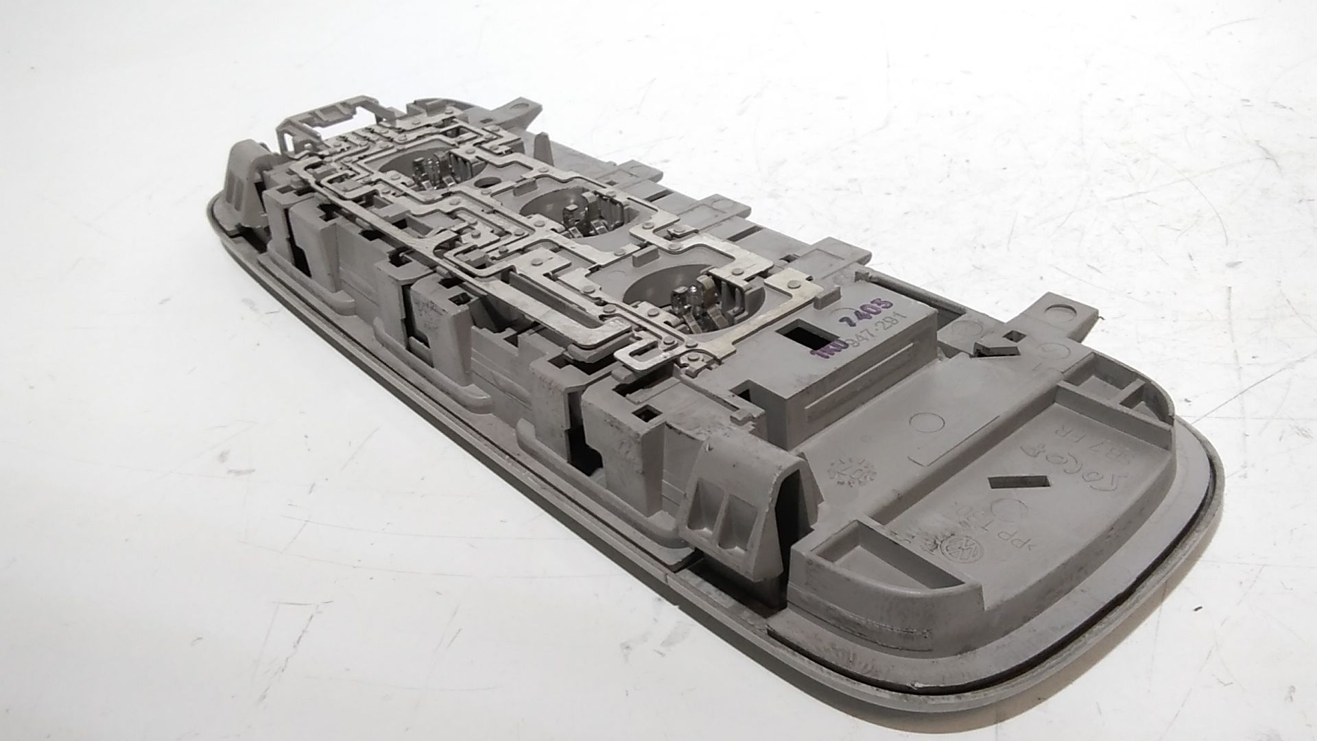 Plafoniera posteriore VOLKSWAGEN Golf 5 Plus (04>08)