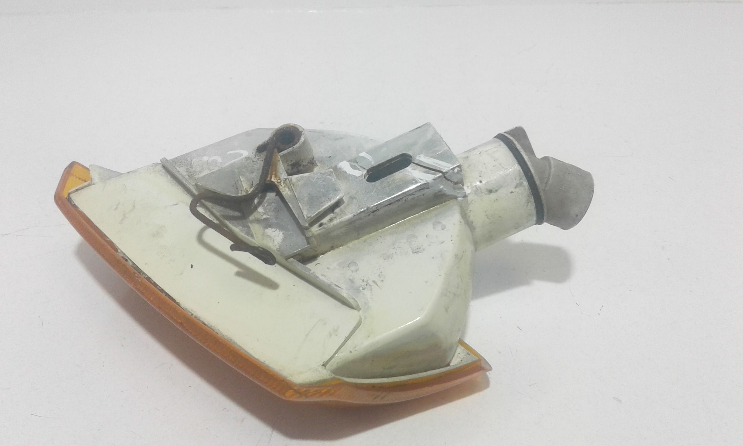 Freccia fanalino ant SX lato guida PEUGEOT 205 1 Serie