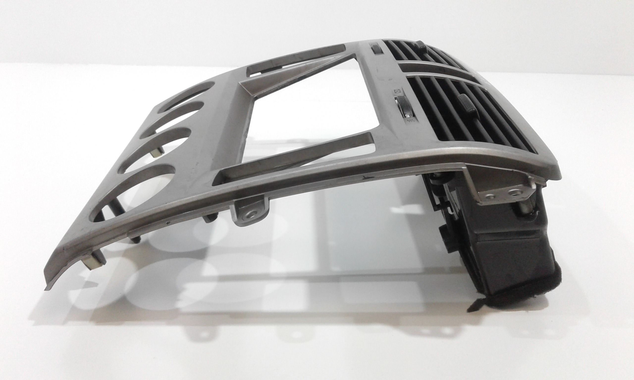 Modanatura Centrale Cruscotto KIA Carnival 2 Serie