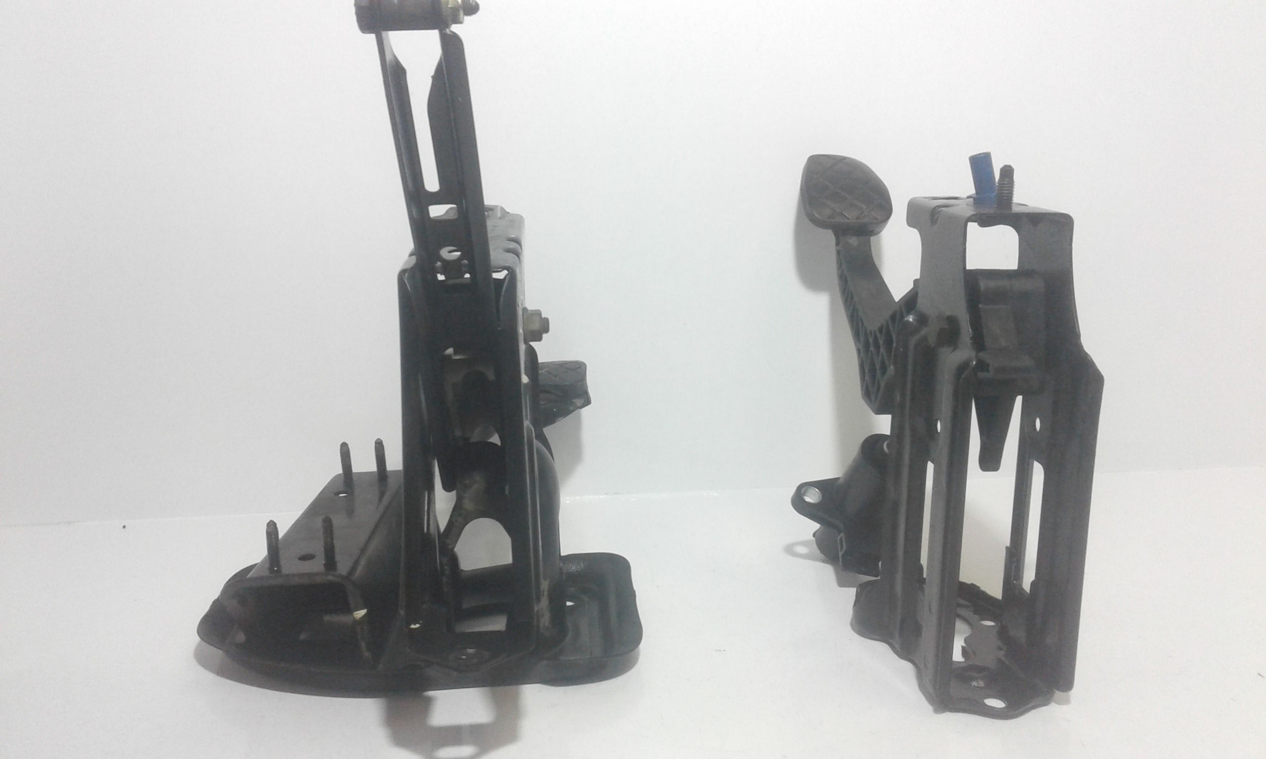 Pedaliera Freno + frizione VOLKSWAGEN New Beetle 1 Serie