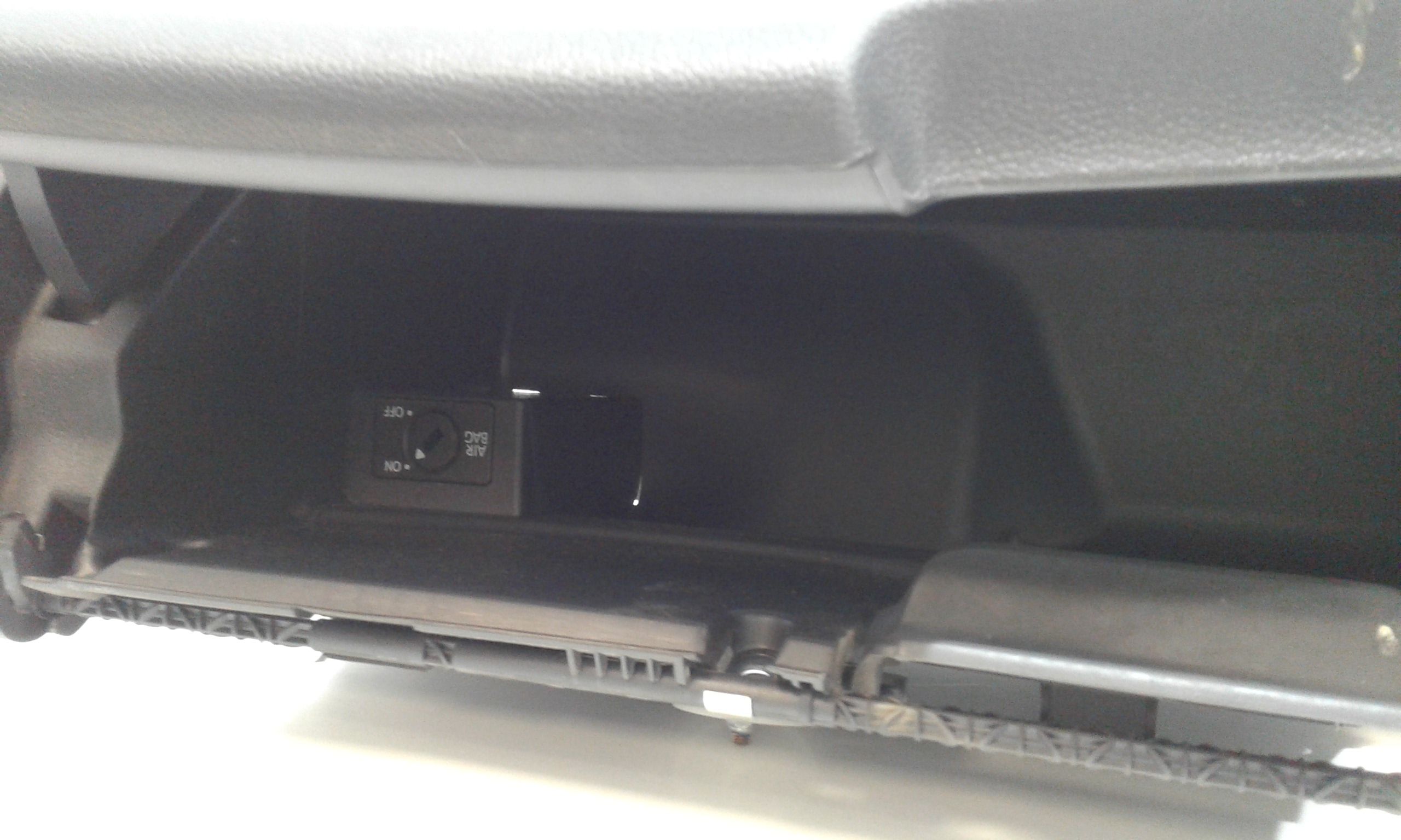 Cassetto porta oggetti SKODA Octavia S. Wagon 4 Serie