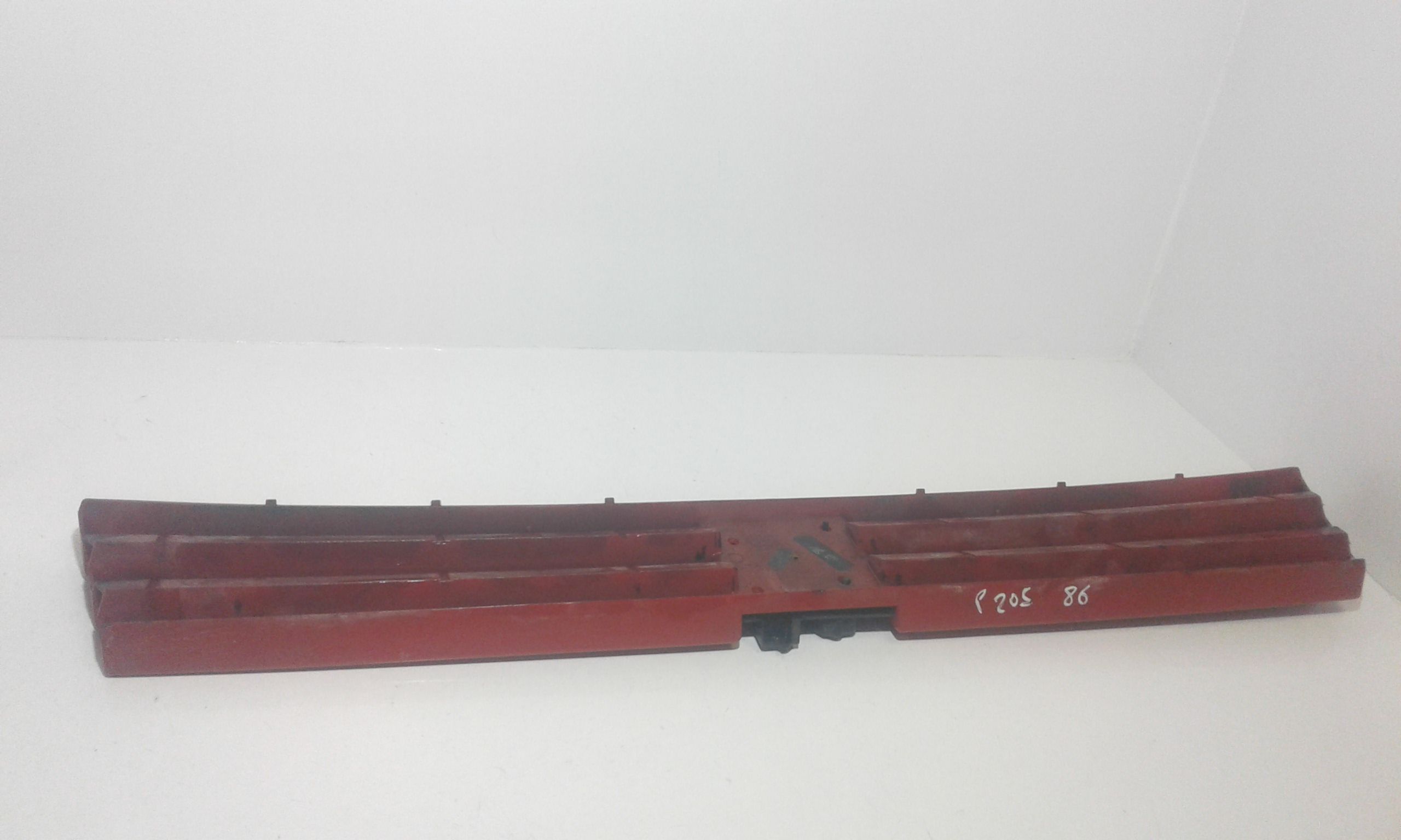 Mascherina anteriore PEUGEOT 205 1 Serie