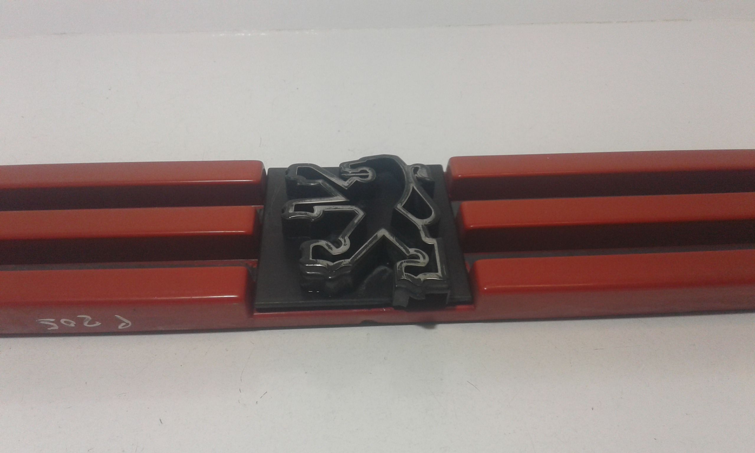 Mascherina anteriore PEUGEOT 205 1 Serie