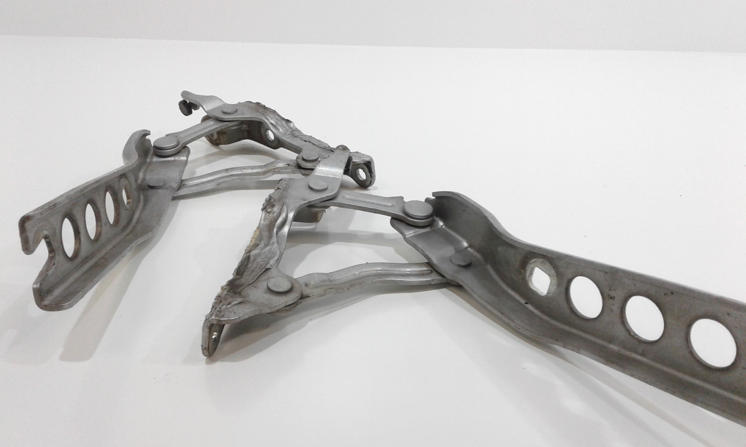 Cerniere cofano anteriore dx e sx SKODA Octavia S. Wagon 4 Serie