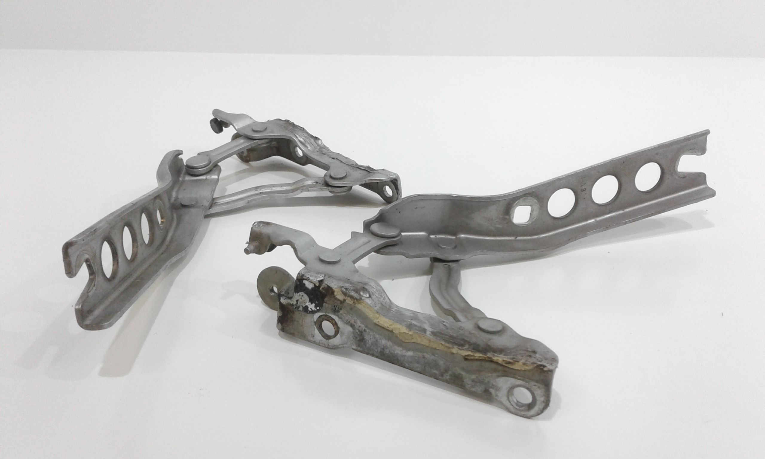 Cerniere cofano anteriore dx e sx SKODA Octavia S. Wagon 4 Serie