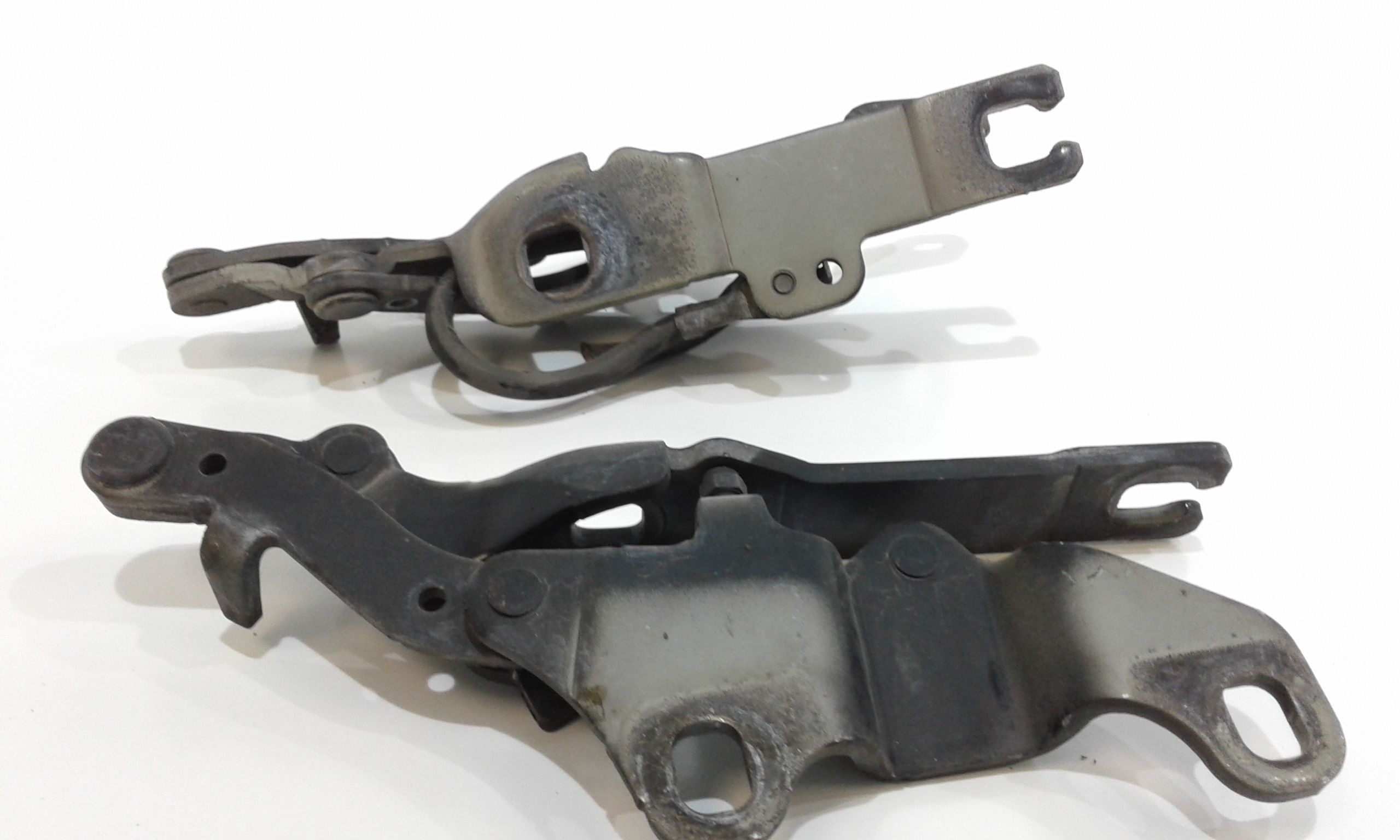 Cerniere cofano anteriore dx e sx BMW Serie 3 E90 Berlina