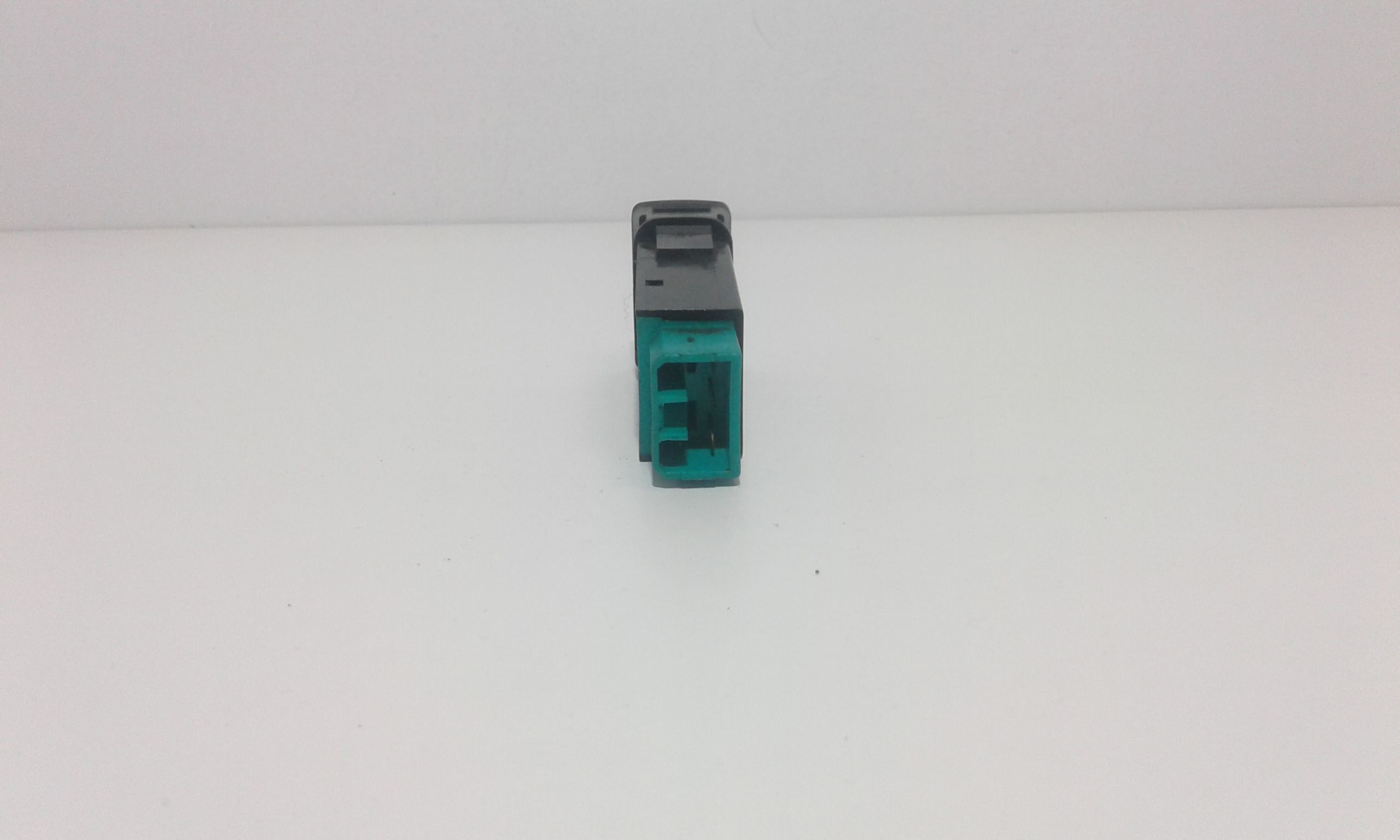 Pulsante KIA Rio Station Wagon