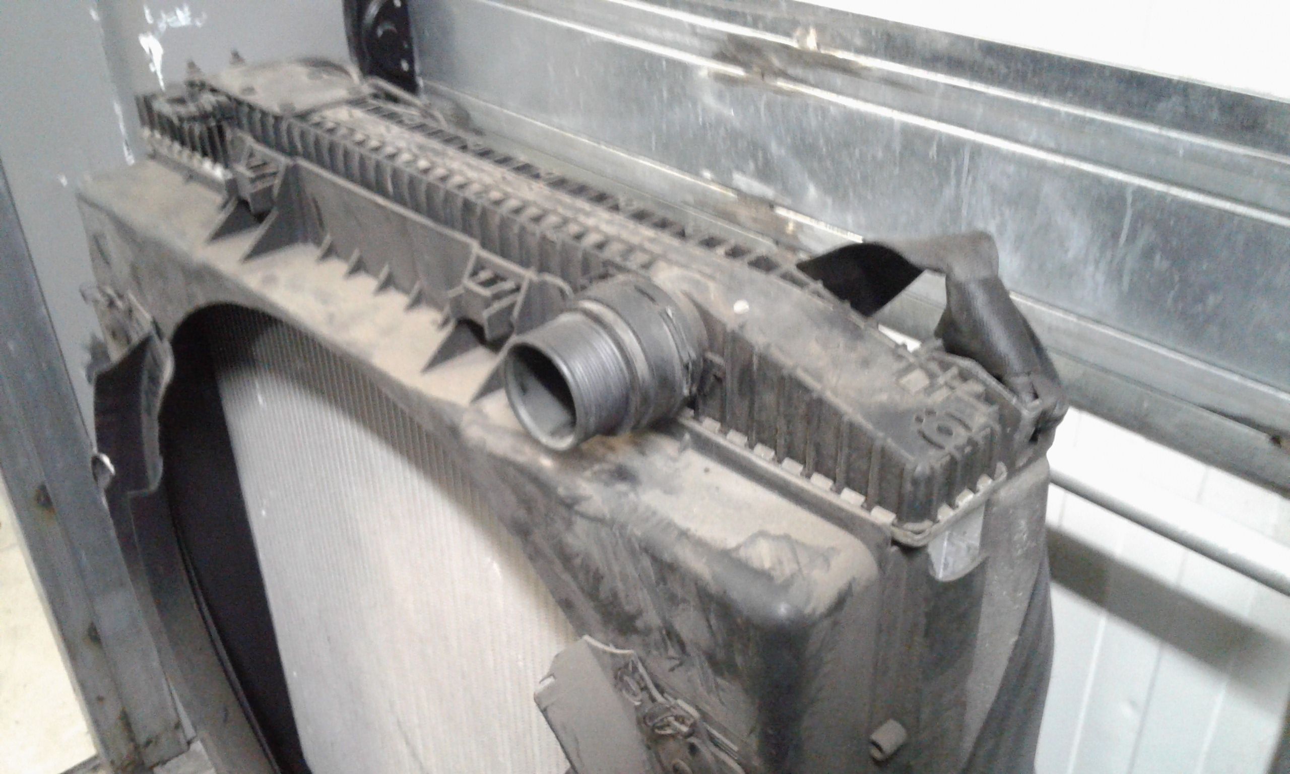 Radiatore acqua IVECO Stralis 1 Serie