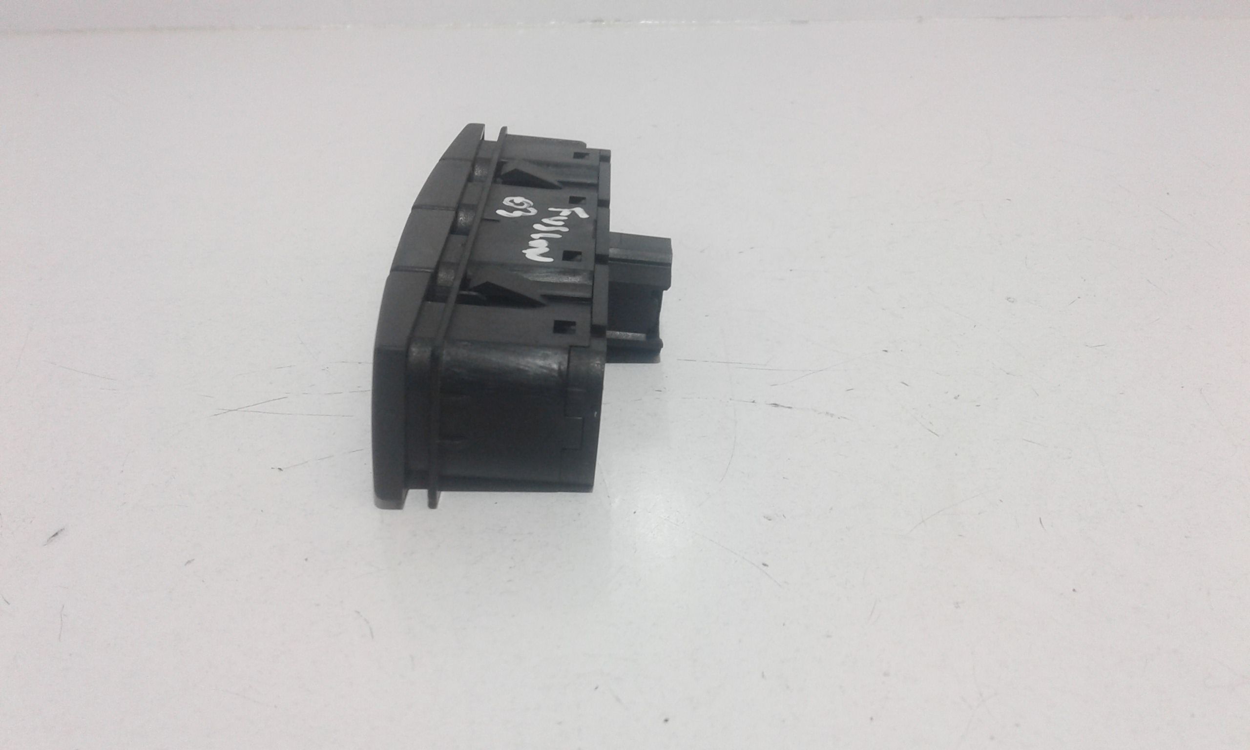 Pulsante Tergilunotto posteriore FORD Fusion 1 Serie