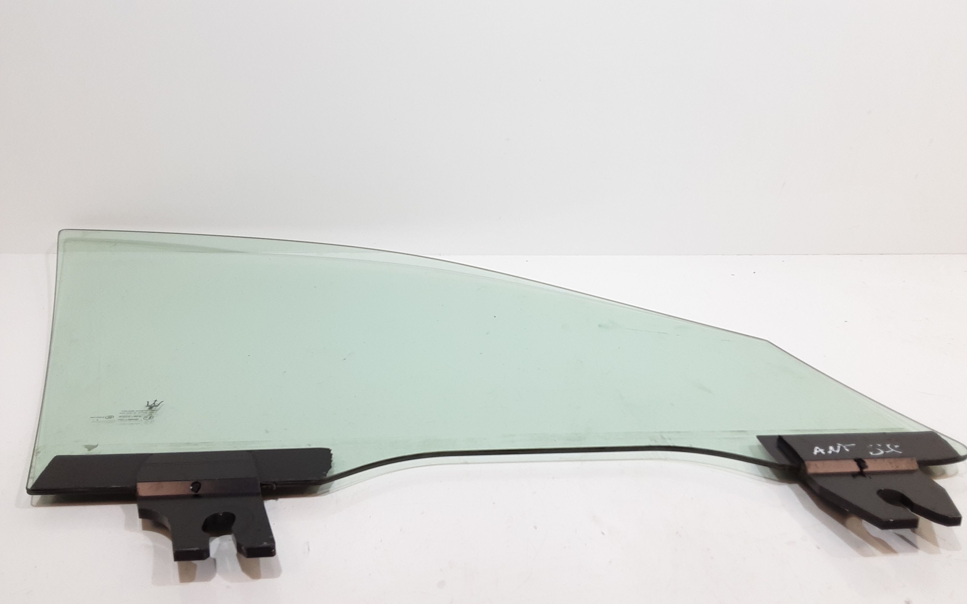 Vetro scendente anteriore Sinistro MASERATI Levante Serie (16>)