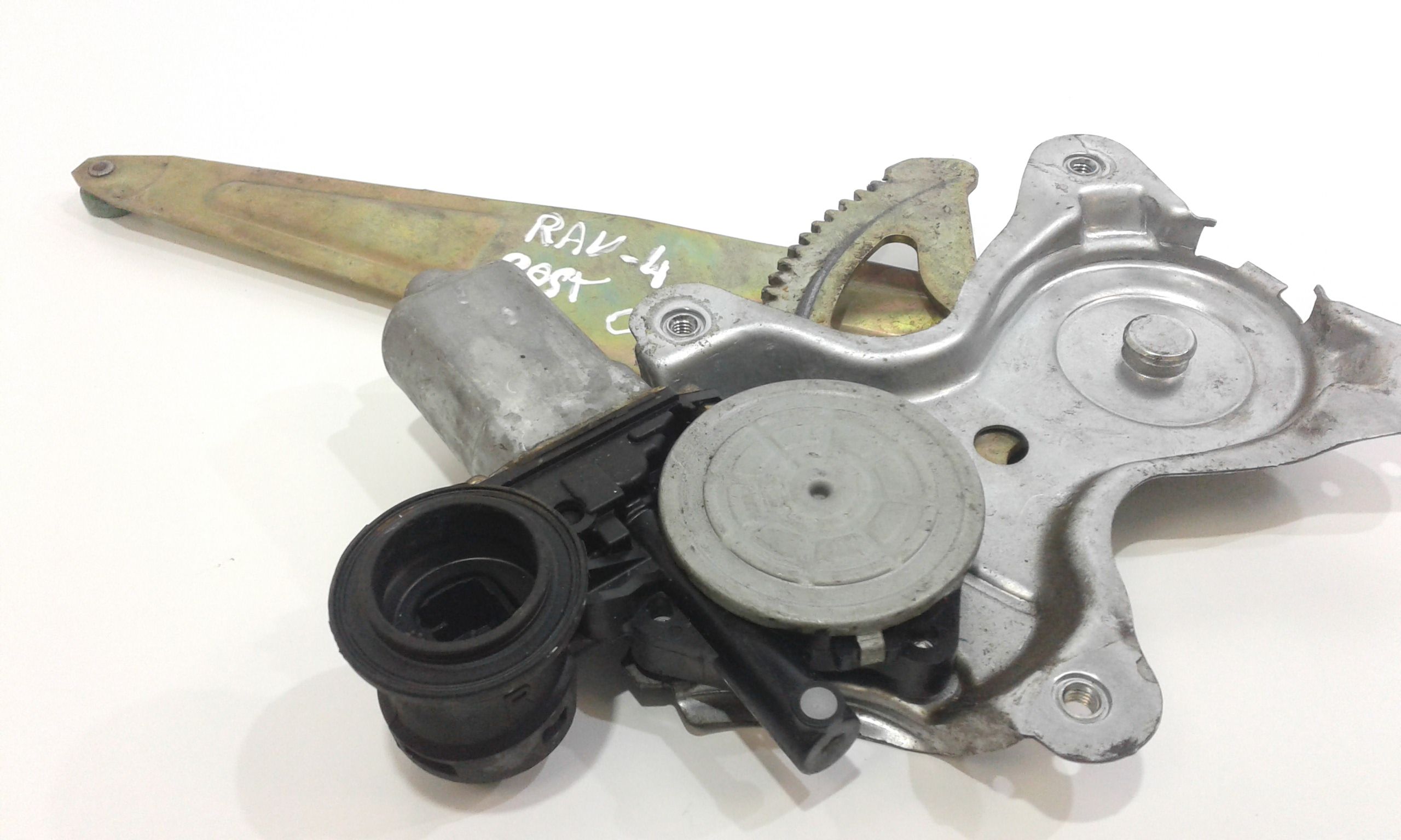 Cremagliera posteriore sinistro guida TOYOTA Rav4 2 Serie