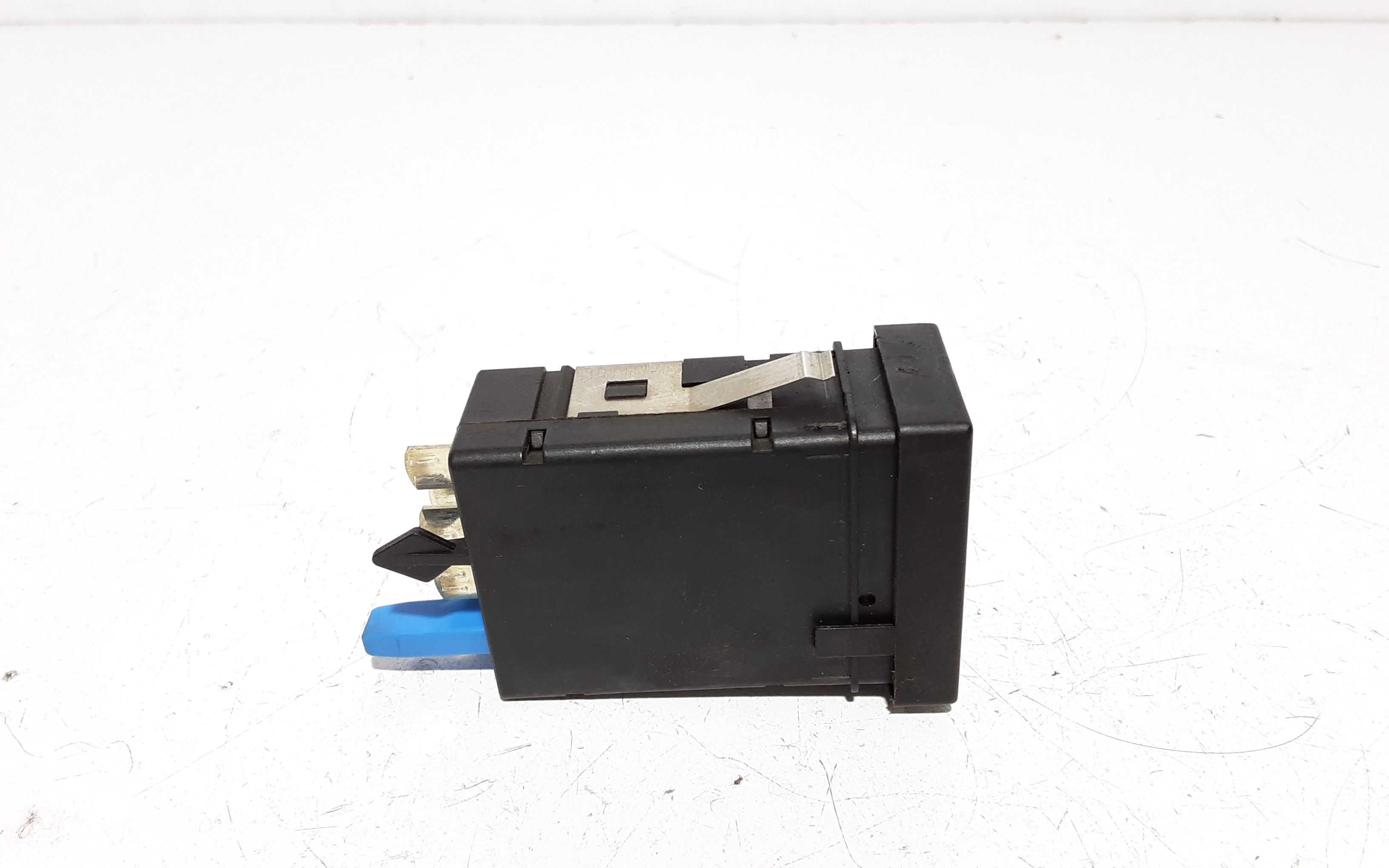 Interruttore riscaldamento sedili VOLKSWAGEN Passat Berlina 3 Serie