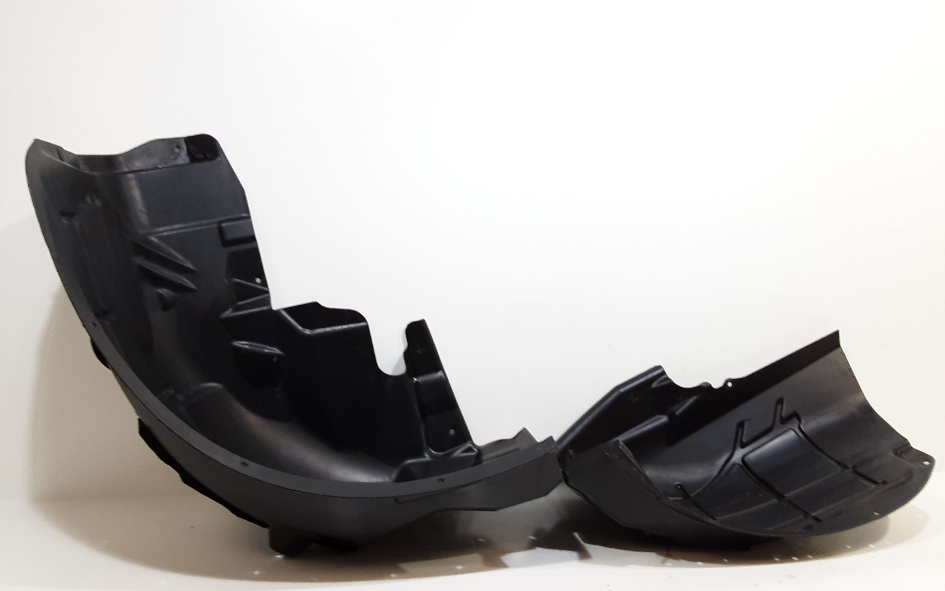 Passaruota post DX MASERATI Levante Serie (16>)