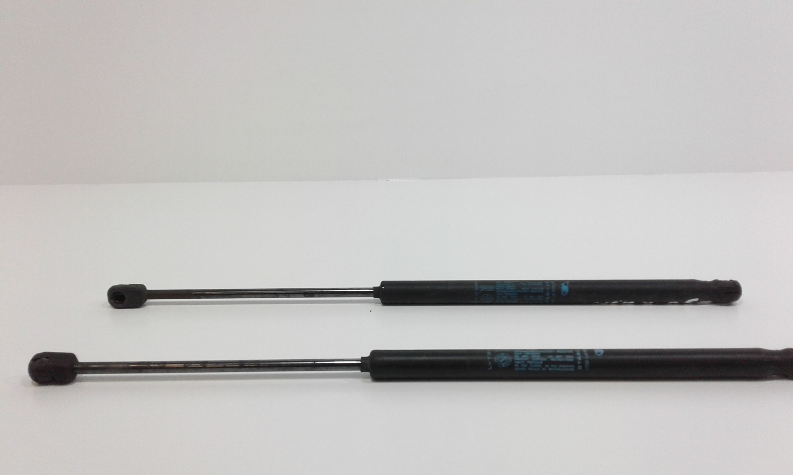 Pistoncini cofano Post. LANCIA Ypsilon 1 Serie