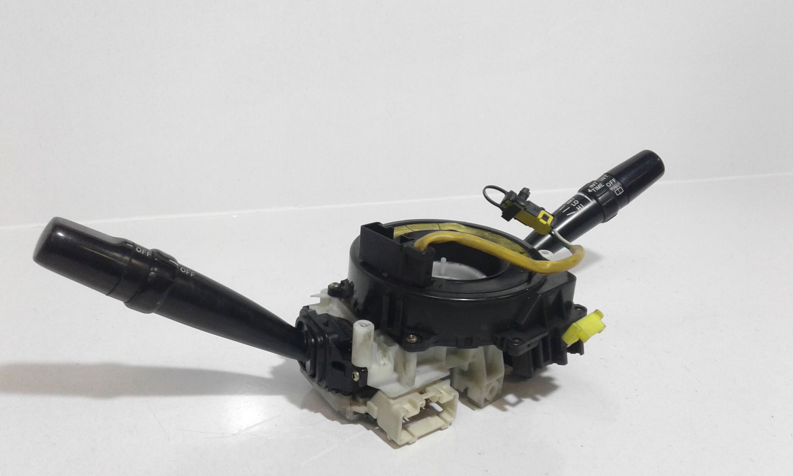 Devioluci TOYOTA Avensis Berlina 1 Serie