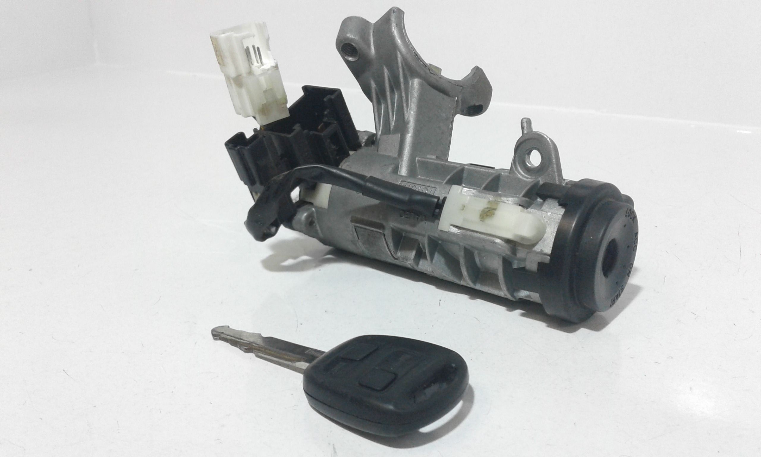 Blocchetto Accensione TOYOTA Avensis Berlina 1 Serie