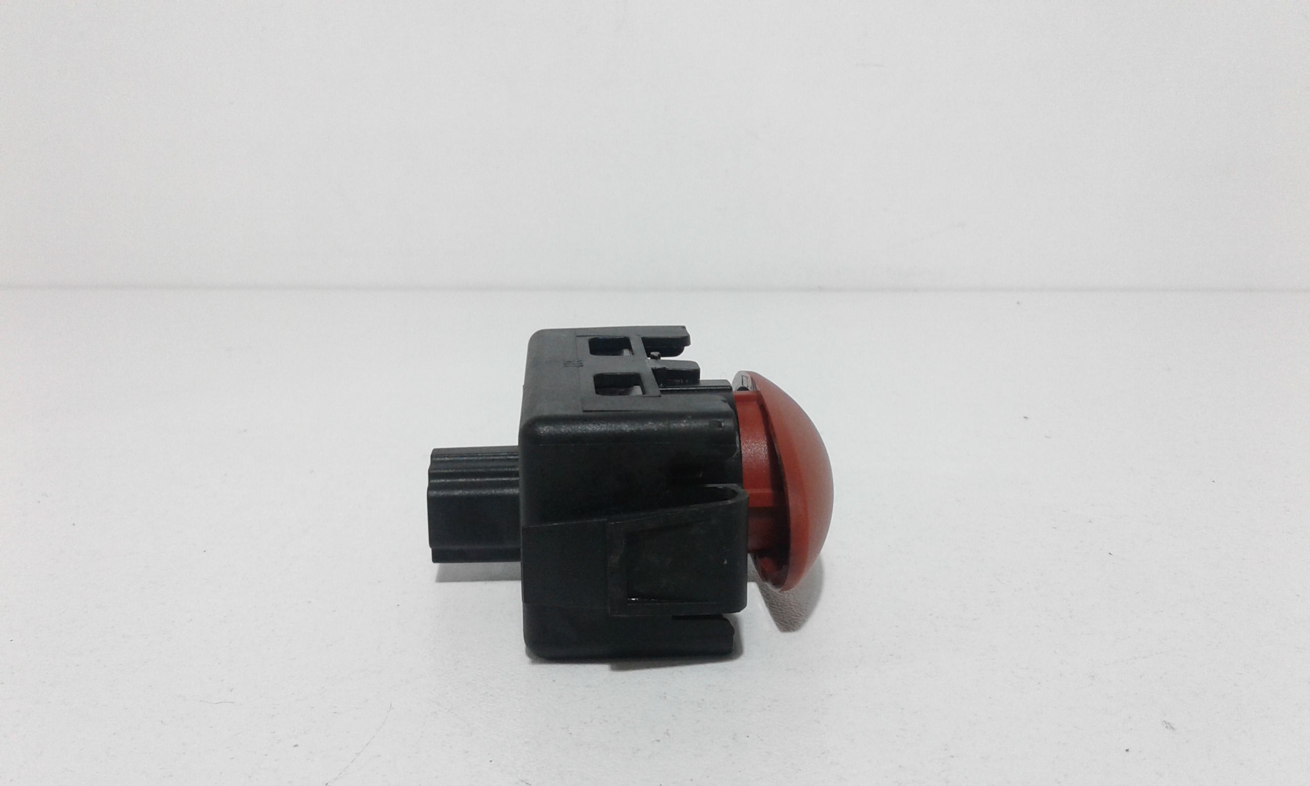 Pulsante luci di emergenza RENAULT Twingo 4 Serie