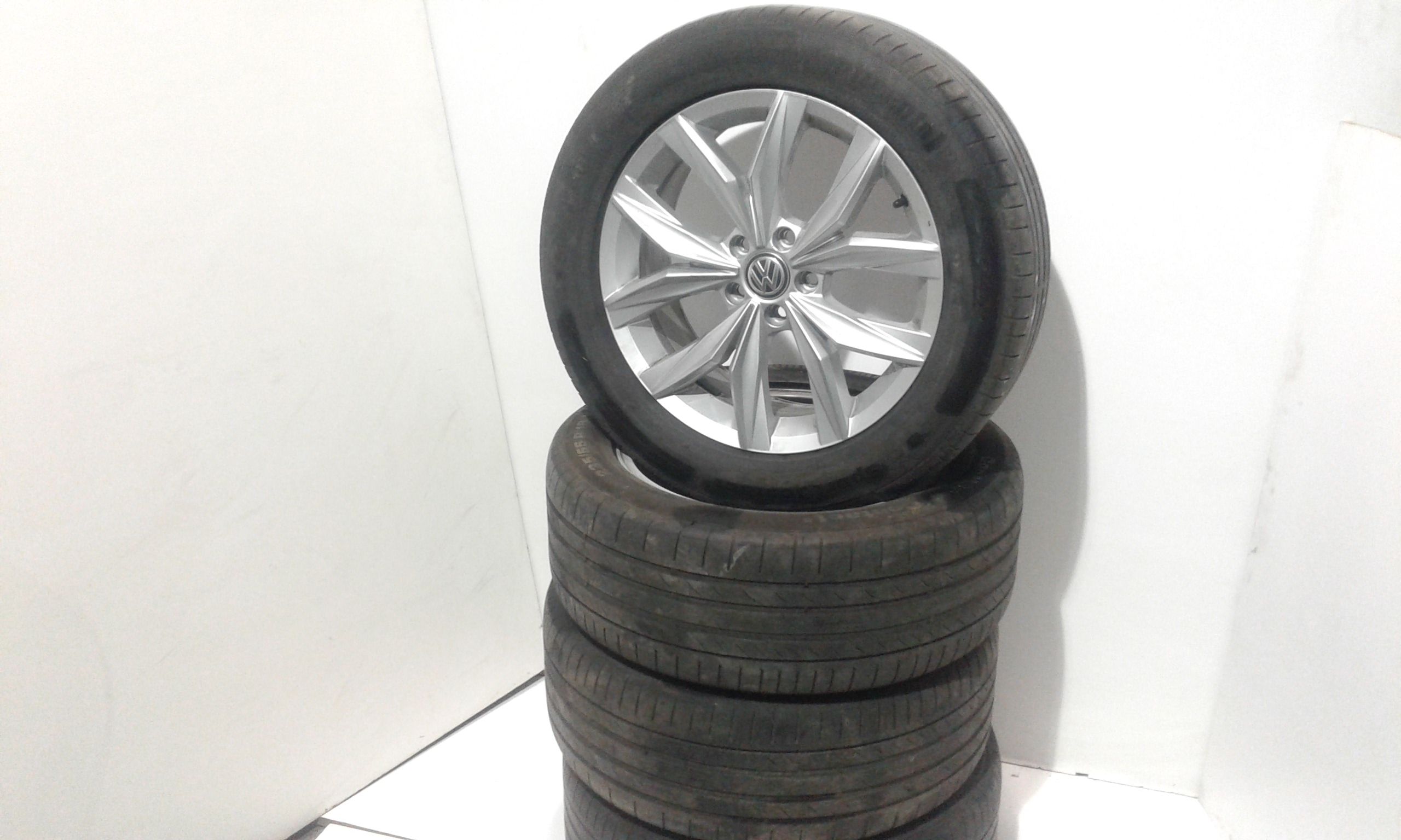 Cerchi in lega VOLKSWAGEN Tiguan Serie