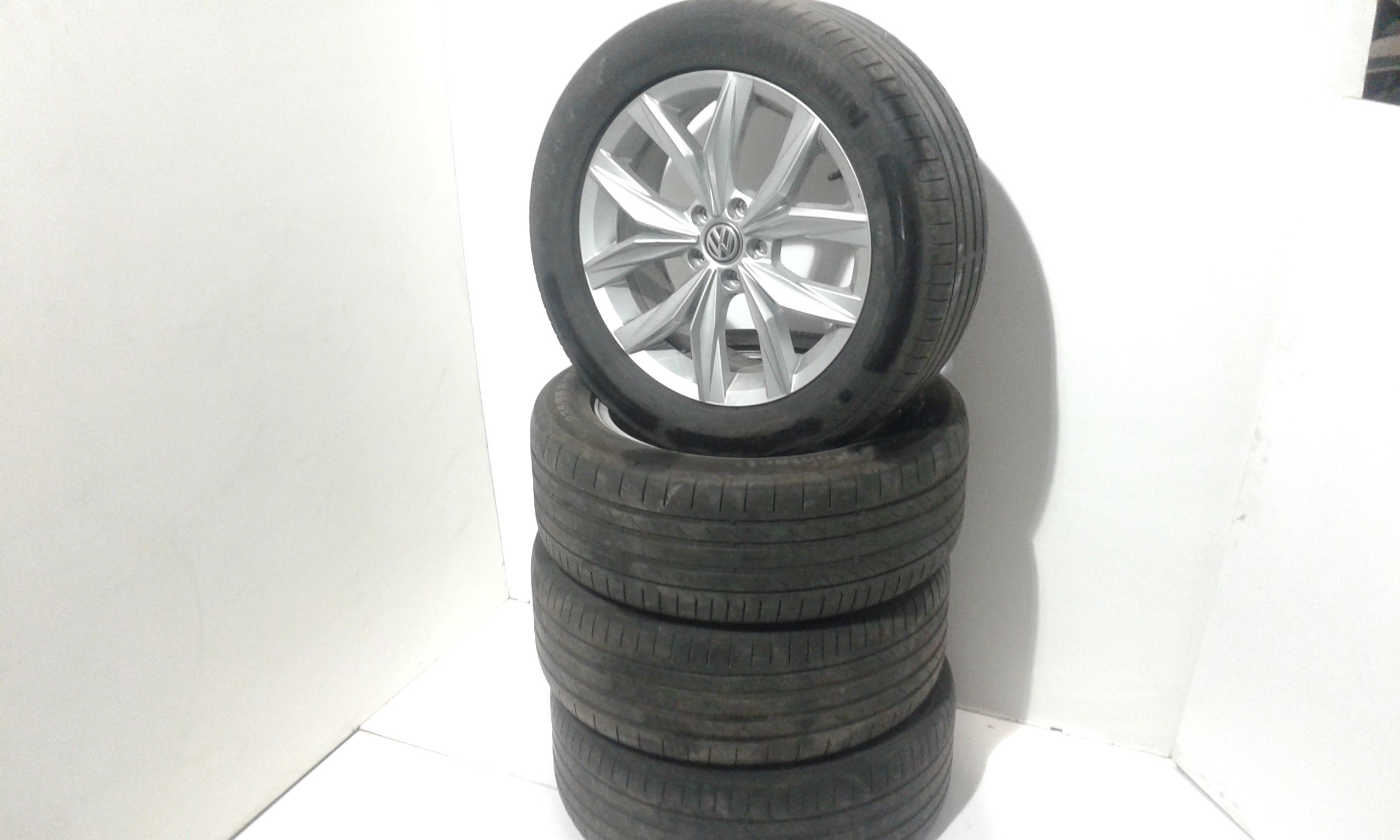 Cerchi in lega VOLKSWAGEN Tiguan Serie