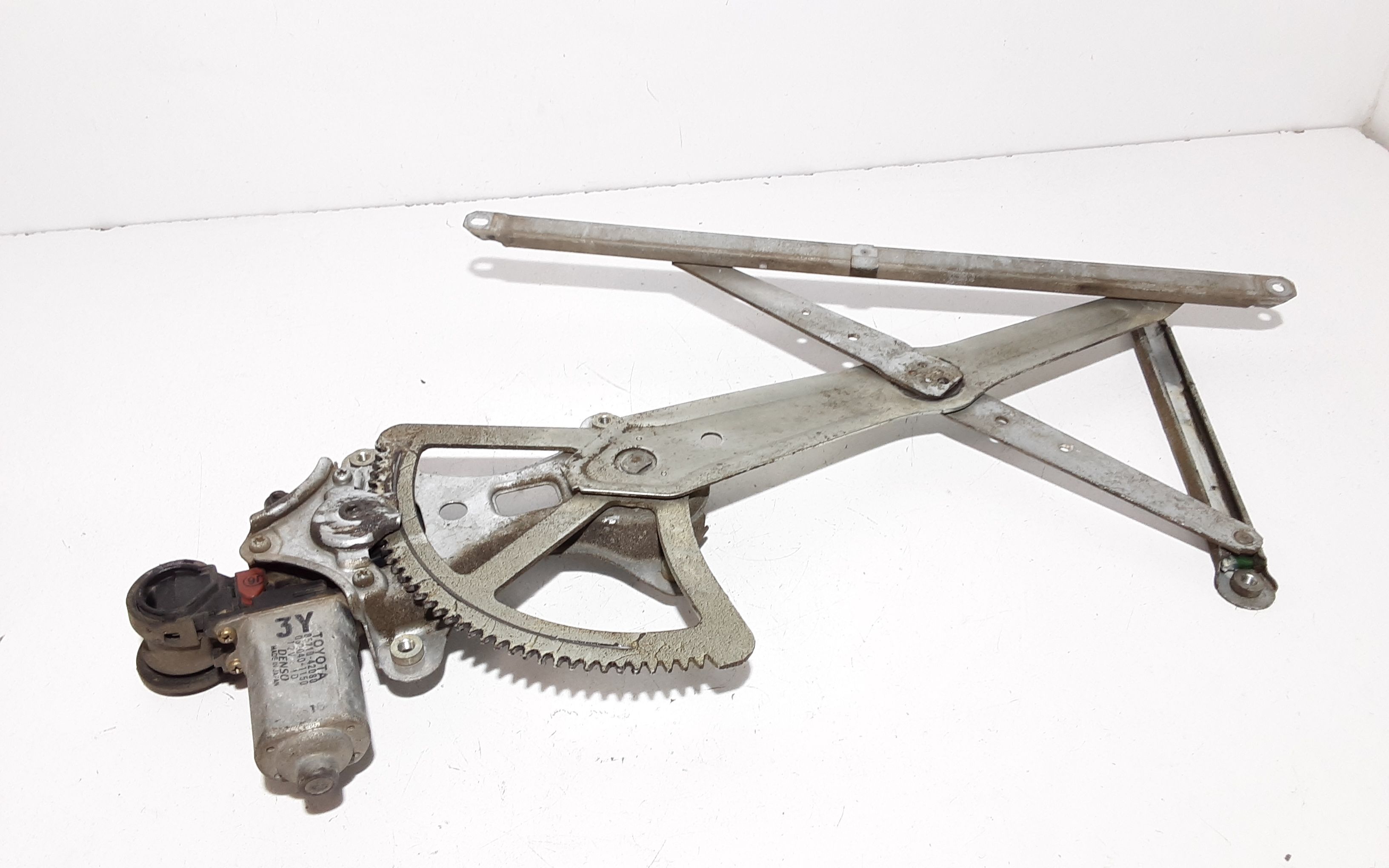 Cremagliera anteriore destra passeggero TOYOTA Corolla Berlina 4 Serie