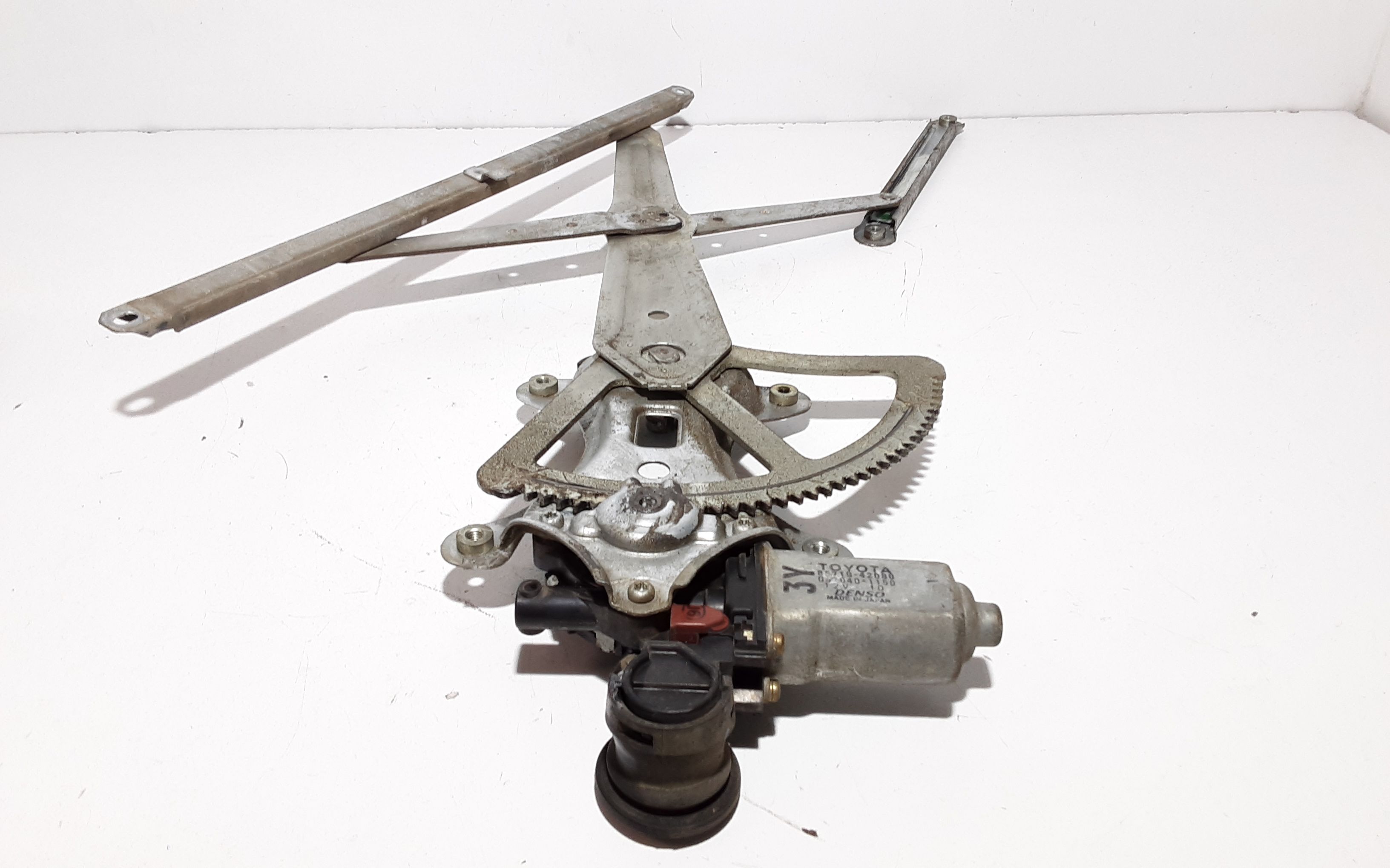 Cremagliera anteriore destra passeggero TOYOTA Corolla Berlina 4 Serie