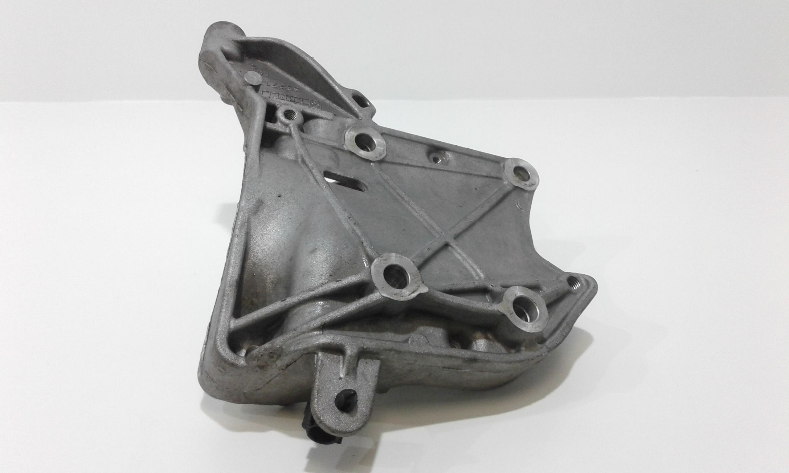 Staffa supporto compressore FIAT 500 X 1 Serie